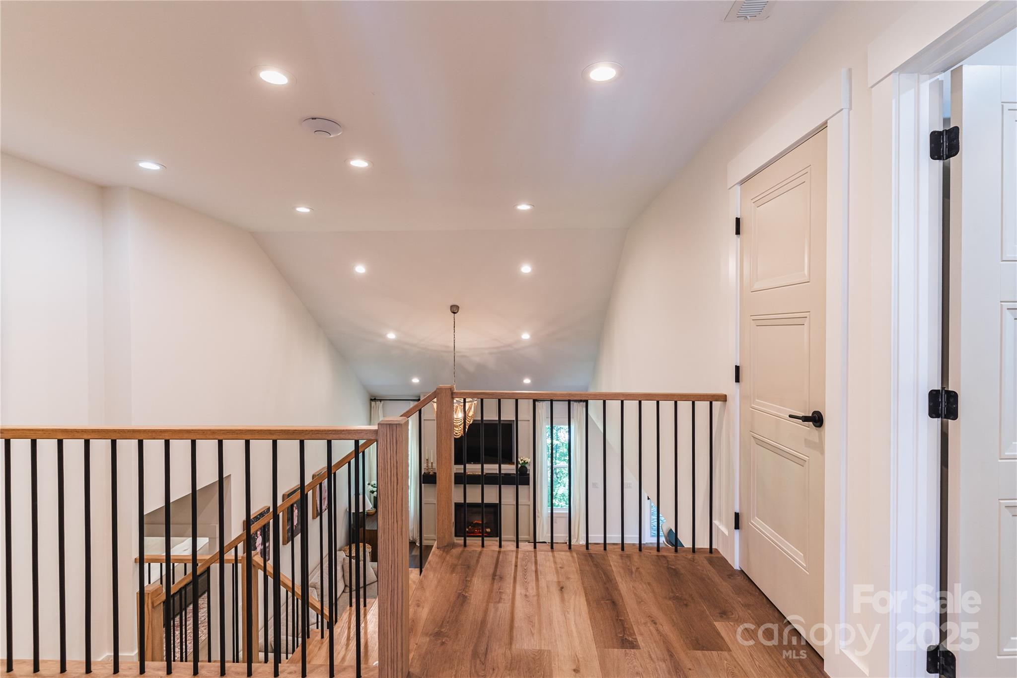 602 Kames Court NW — Conover