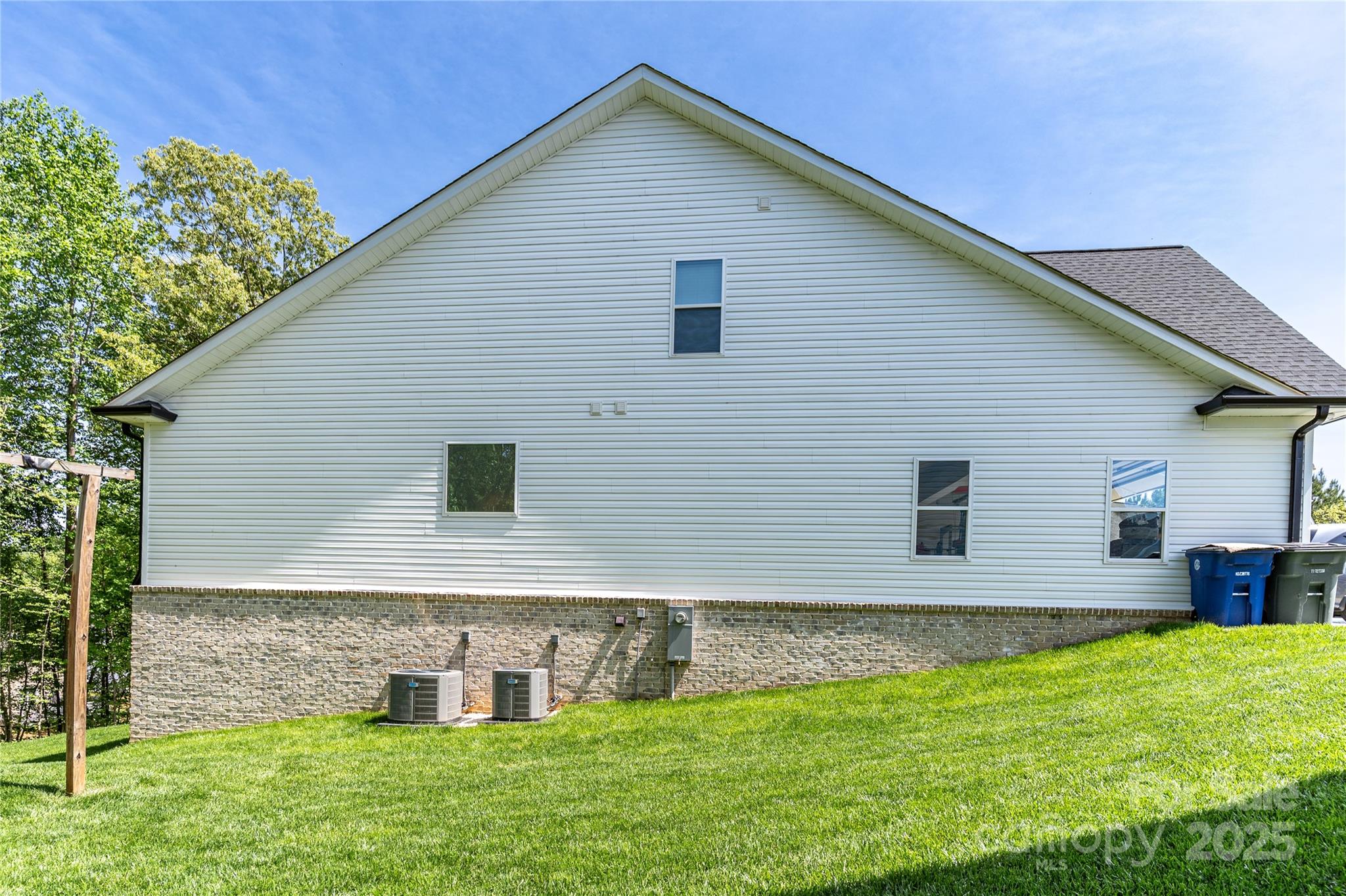 602 Kames Court NW — Conover