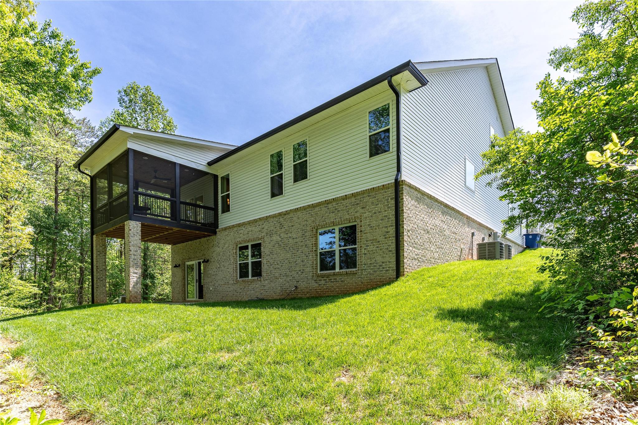 602 Kames Court NW — Conover