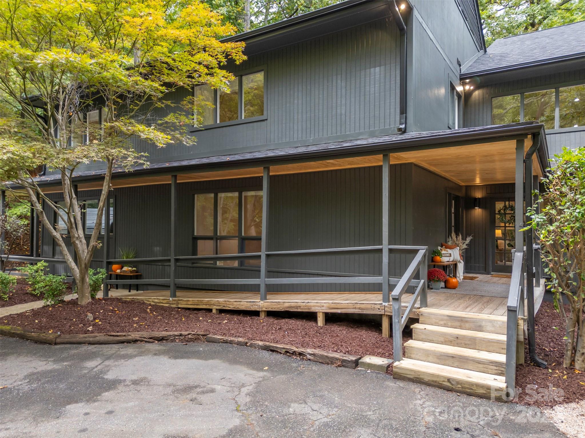 160 Lasae Lane — Tryon