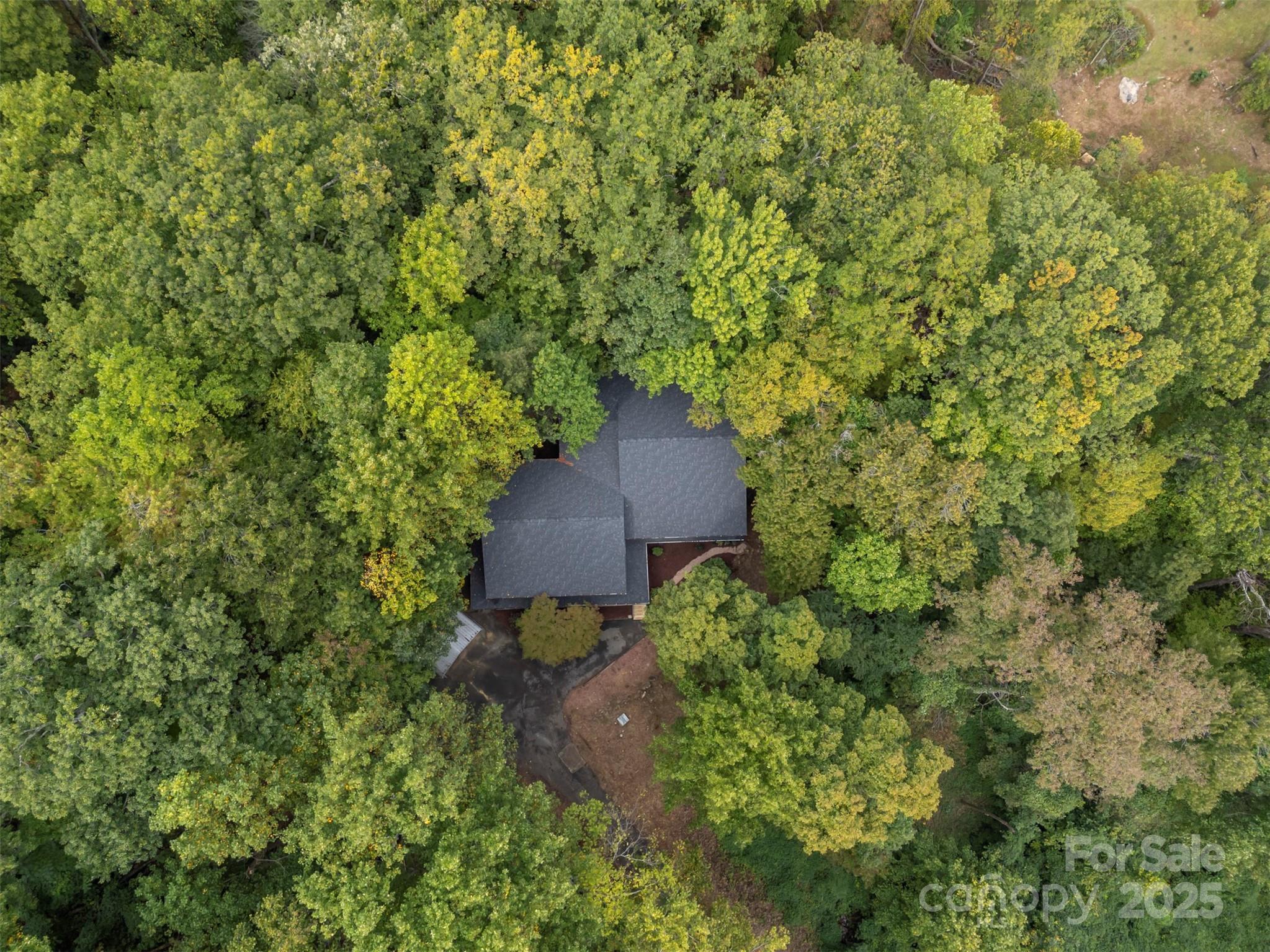 160 Lasae Lane — Tryon