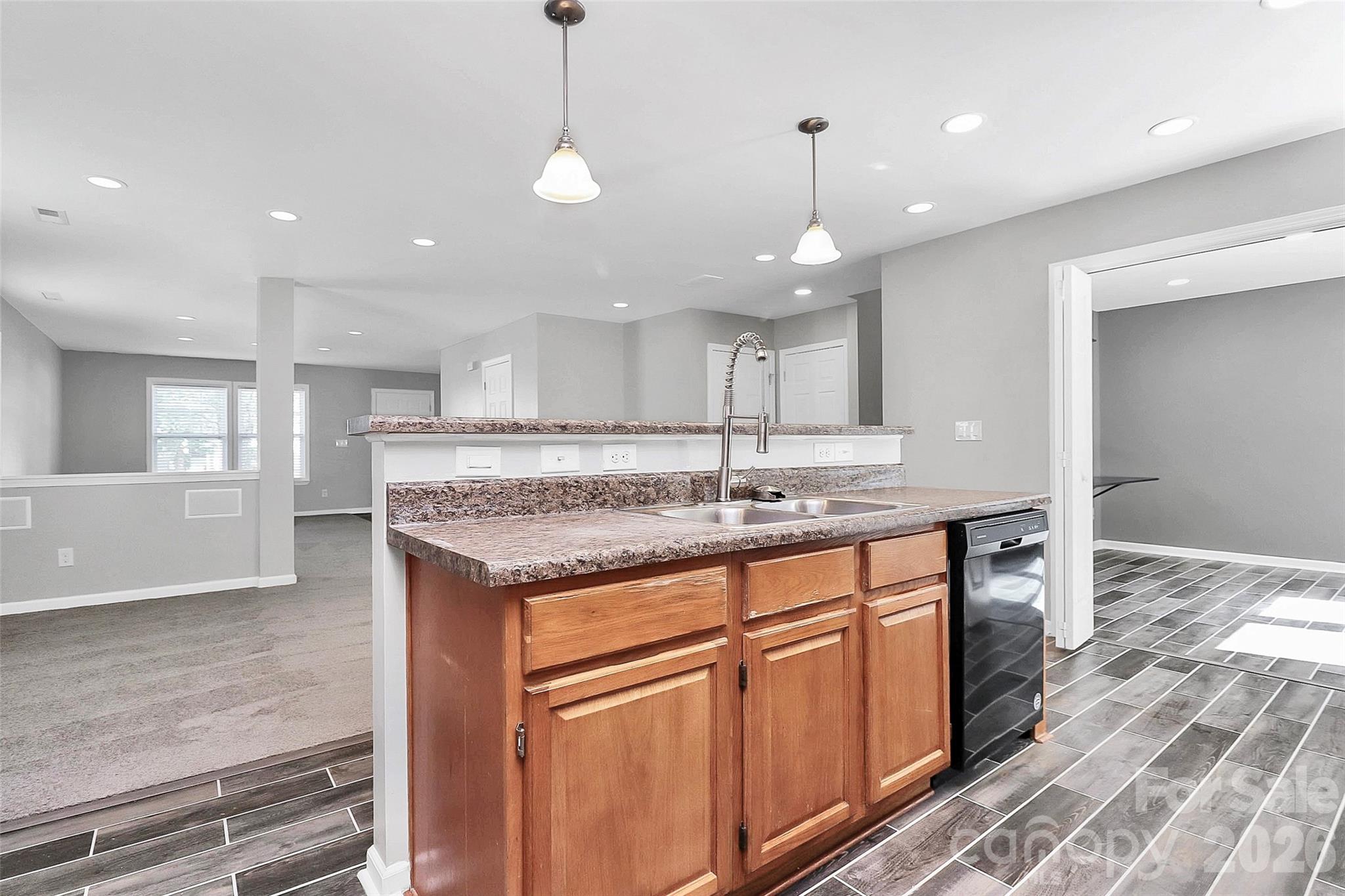 15705 Lakepoint Forest Drive — Charlotte