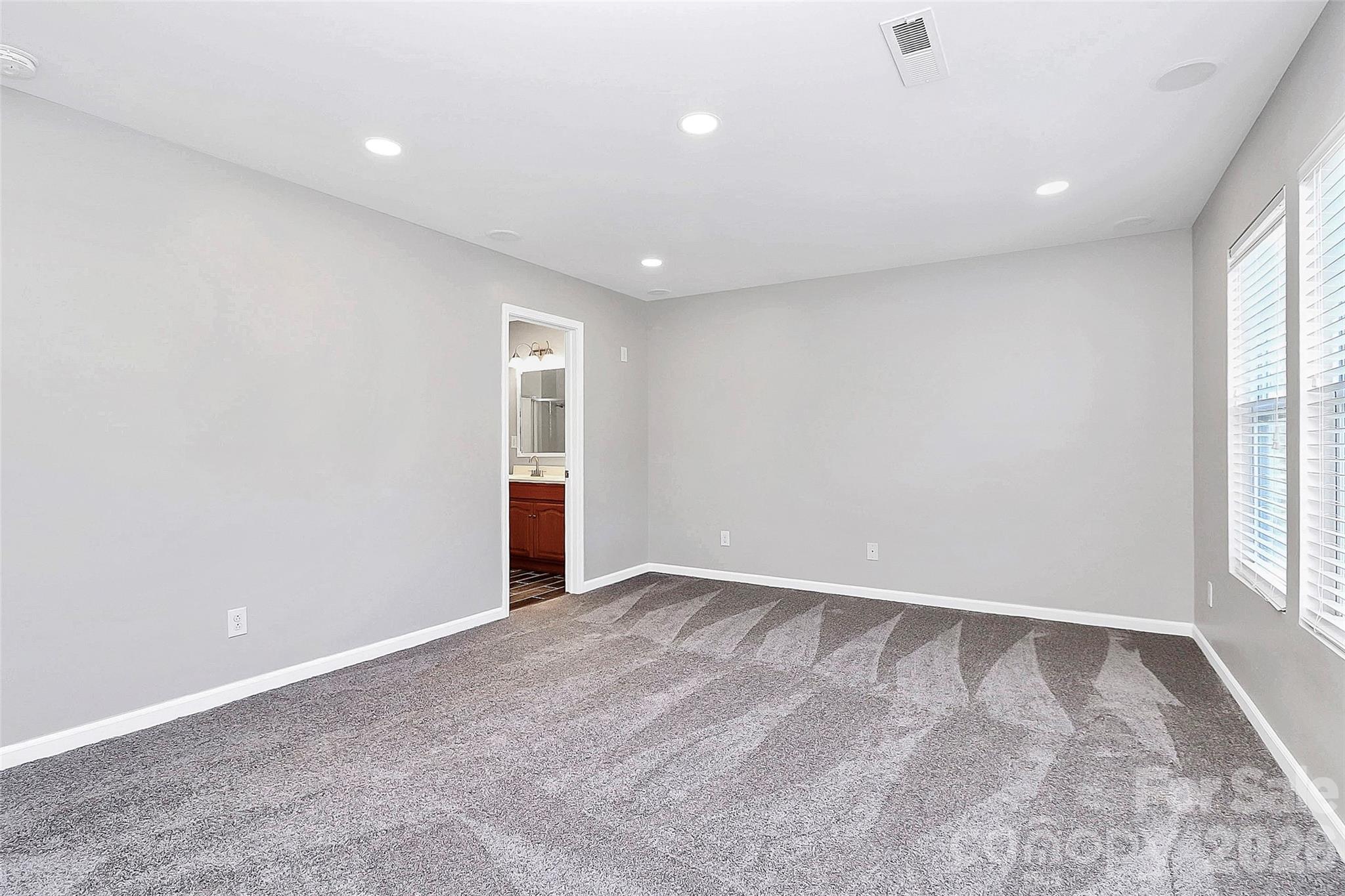 15705 Lakepoint Forest Drive — Charlotte
