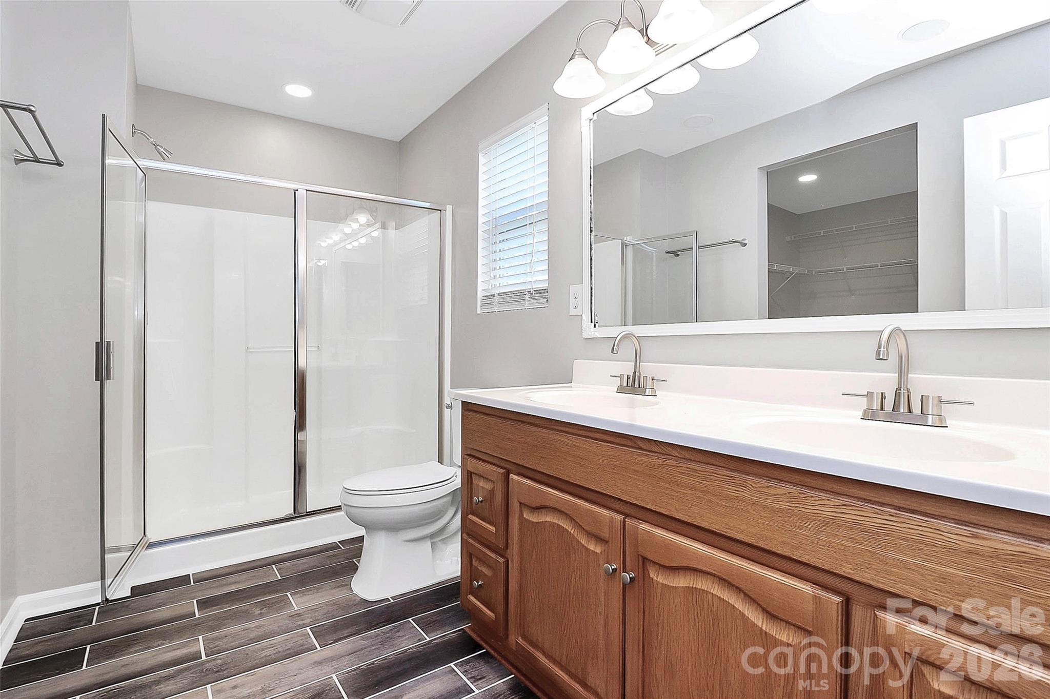 15705 Lakepoint Forest Drive — Charlotte