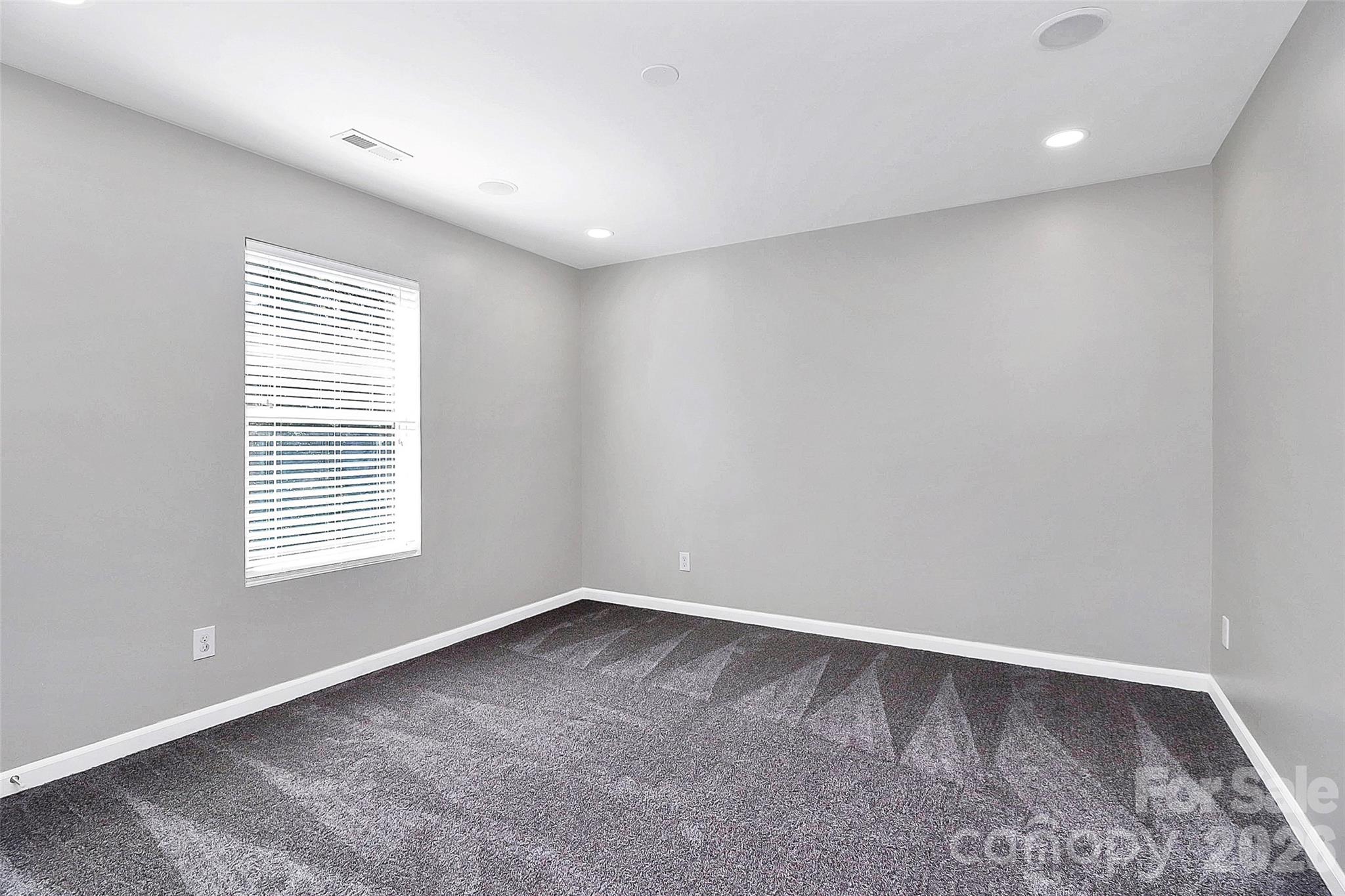 15705 Lakepoint Forest Drive — Charlotte