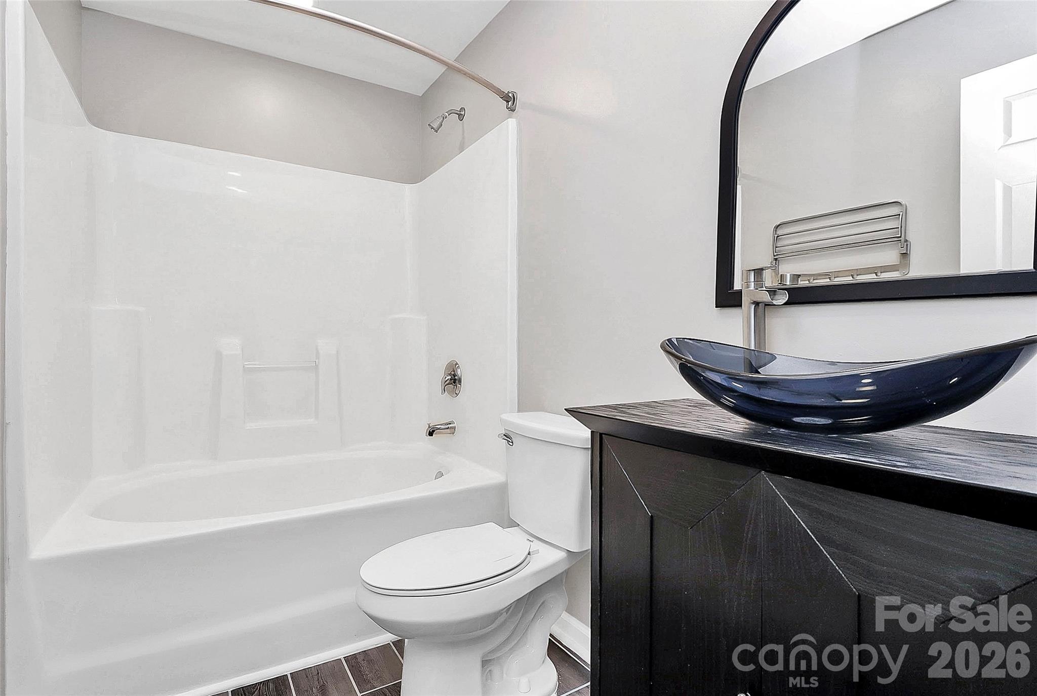 15705 Lakepoint Forest Drive — Charlotte