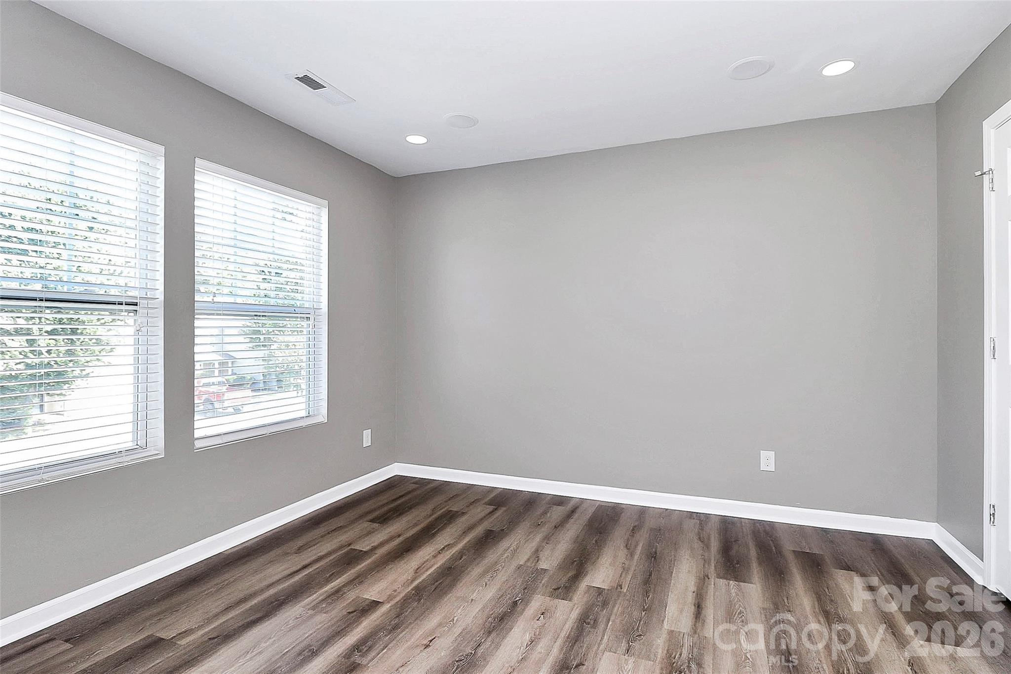 15705 Lakepoint Forest Drive — Charlotte