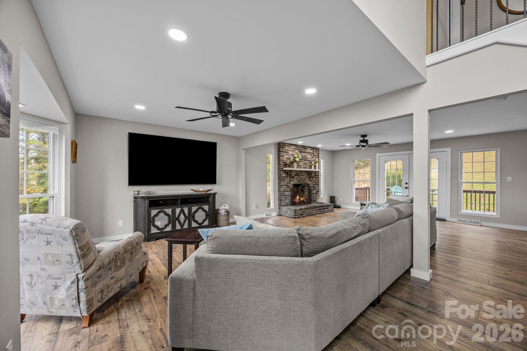 235 Petersburg View Drive — Marshall