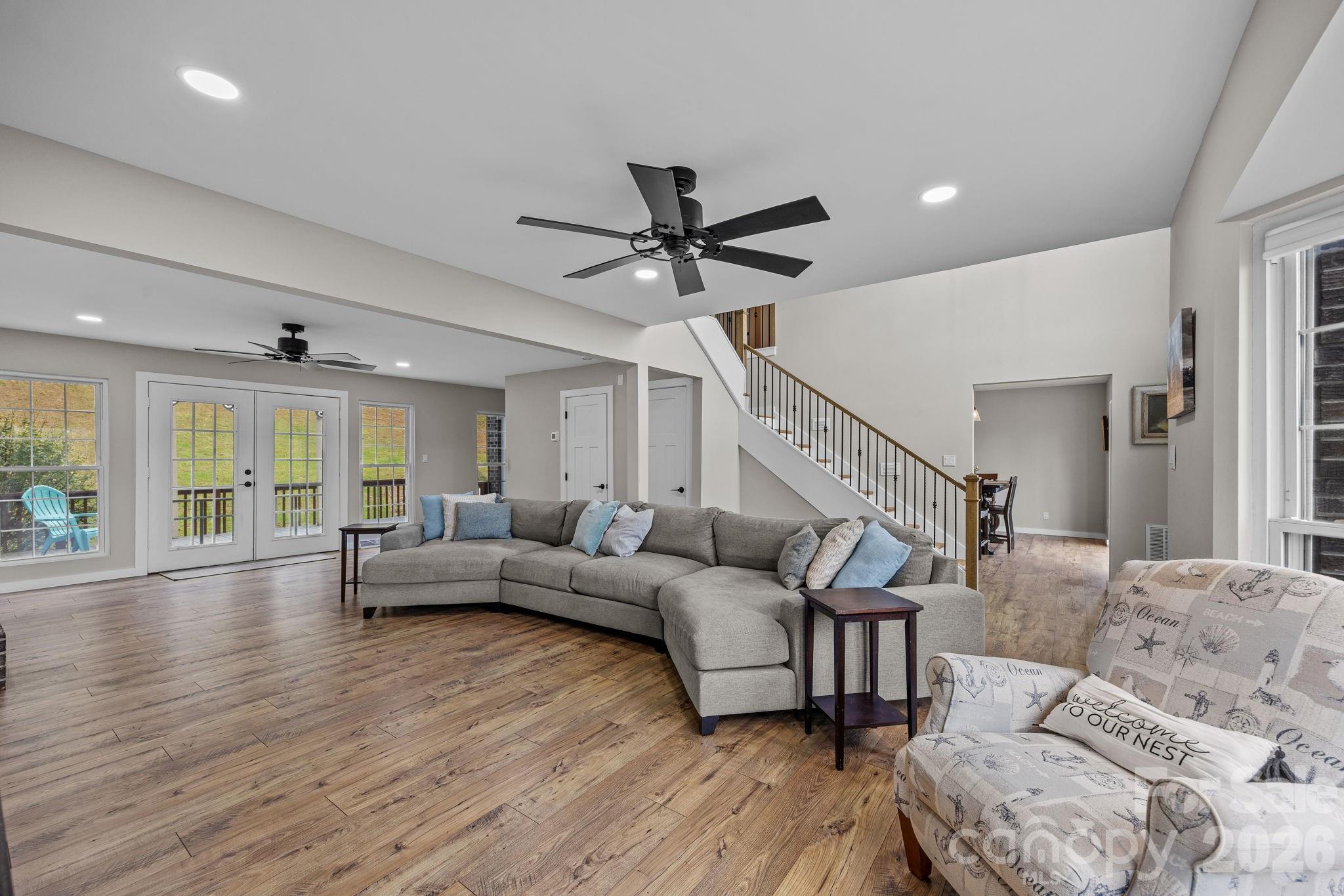 235 Petersburg View Drive — Marshall