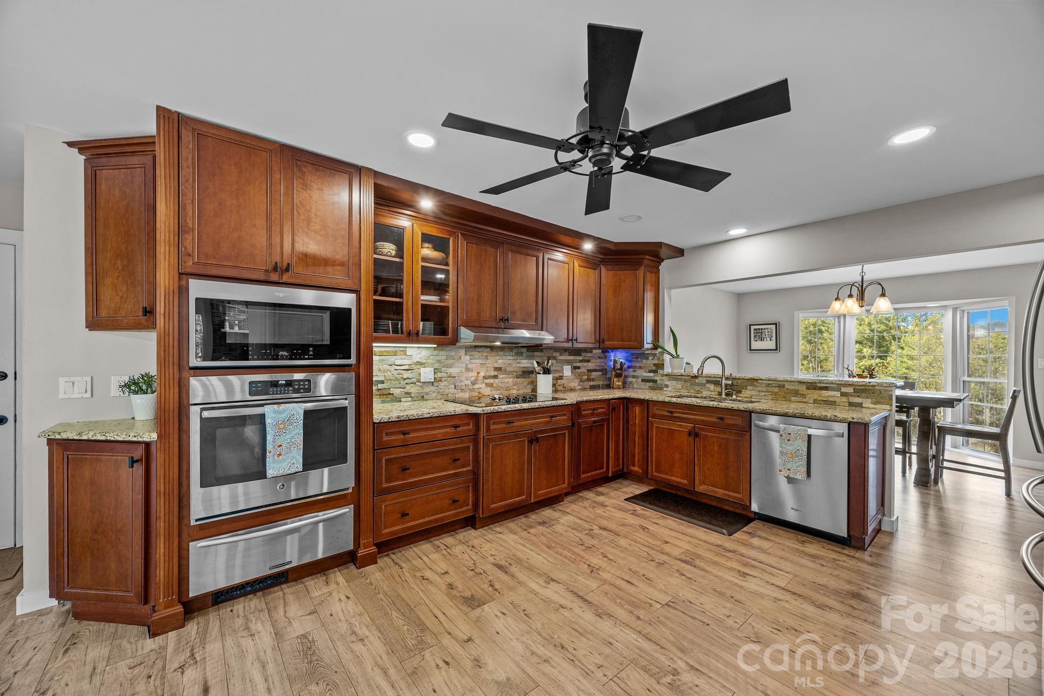 235 Petersburg View Drive — Marshall