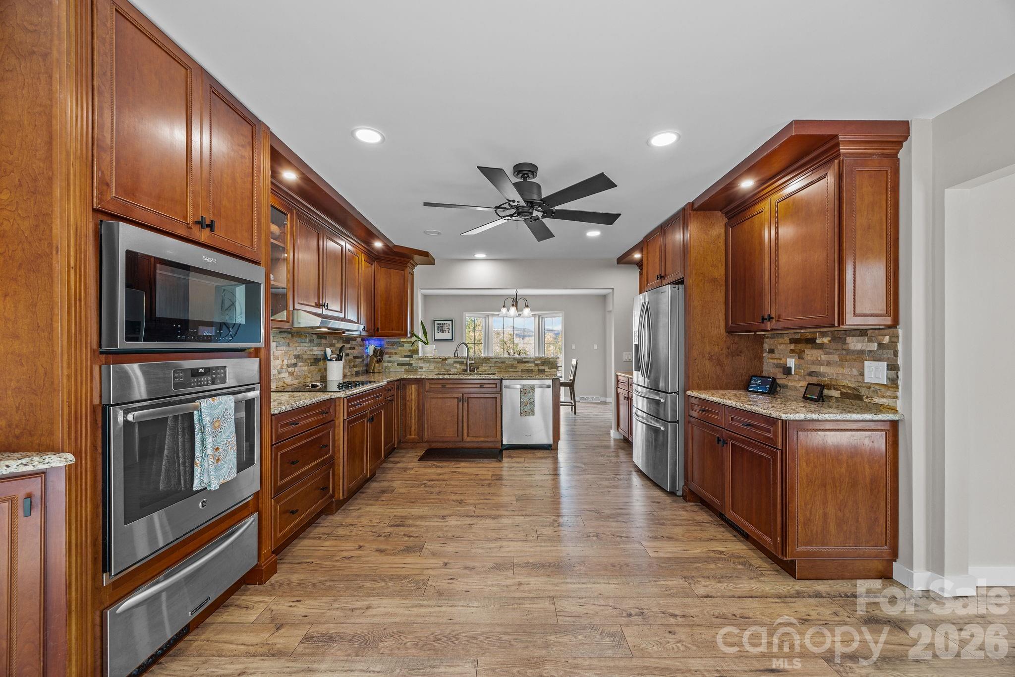 235 Petersburg View Drive — Marshall