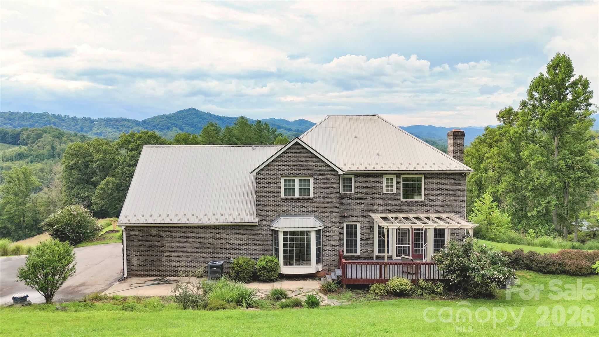 235 Petersburg View Drive — Marshall