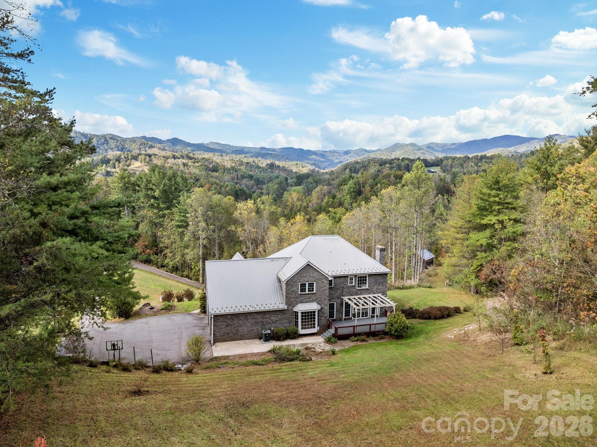 235 Petersburg View Drive — Marshall