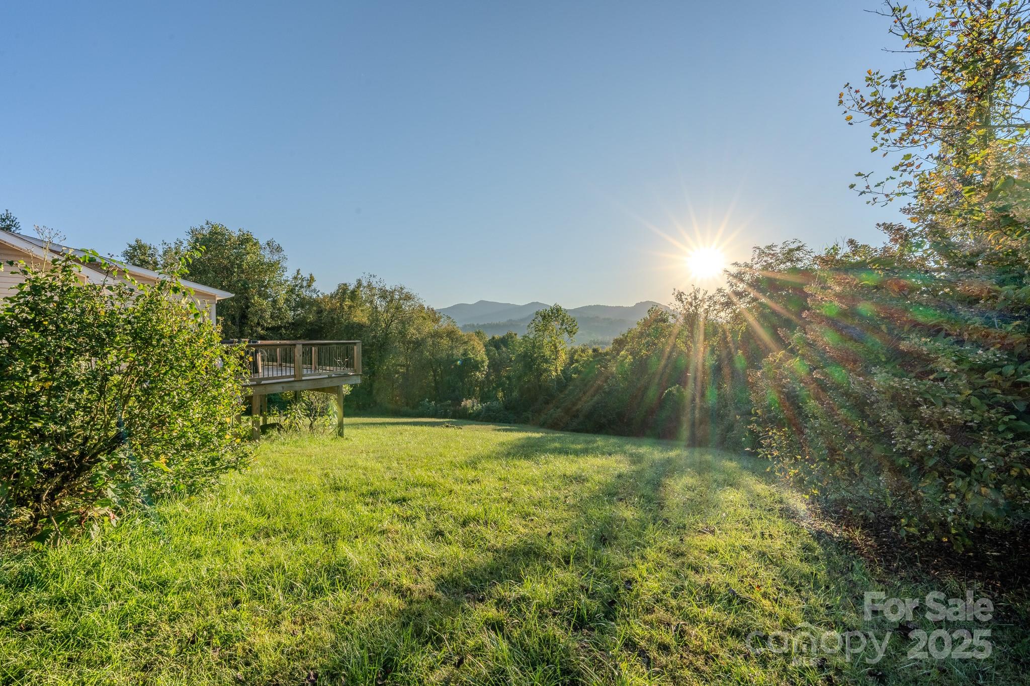 565 Overlook Drive — Spruce Pine