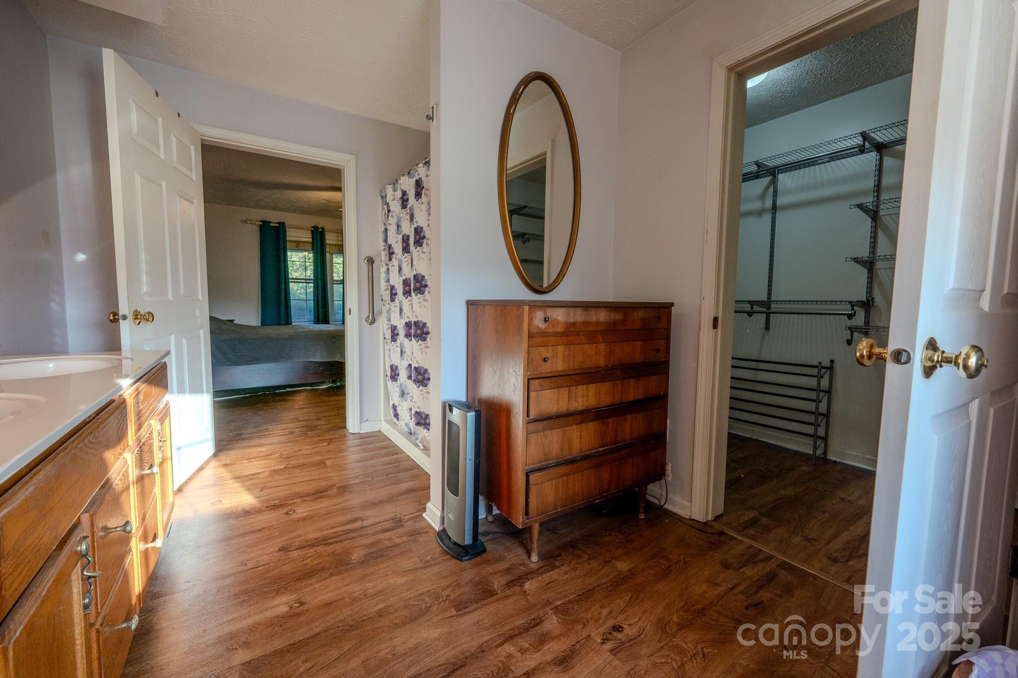 565 Overlook Drive — Spruce Pine