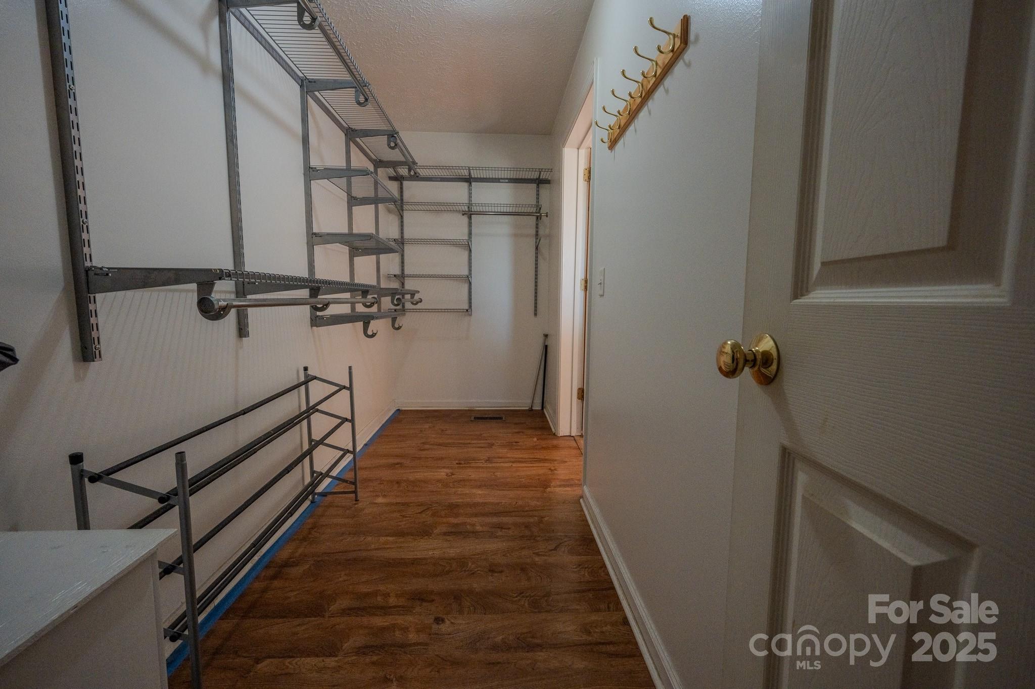 565 Overlook Drive — Spruce Pine