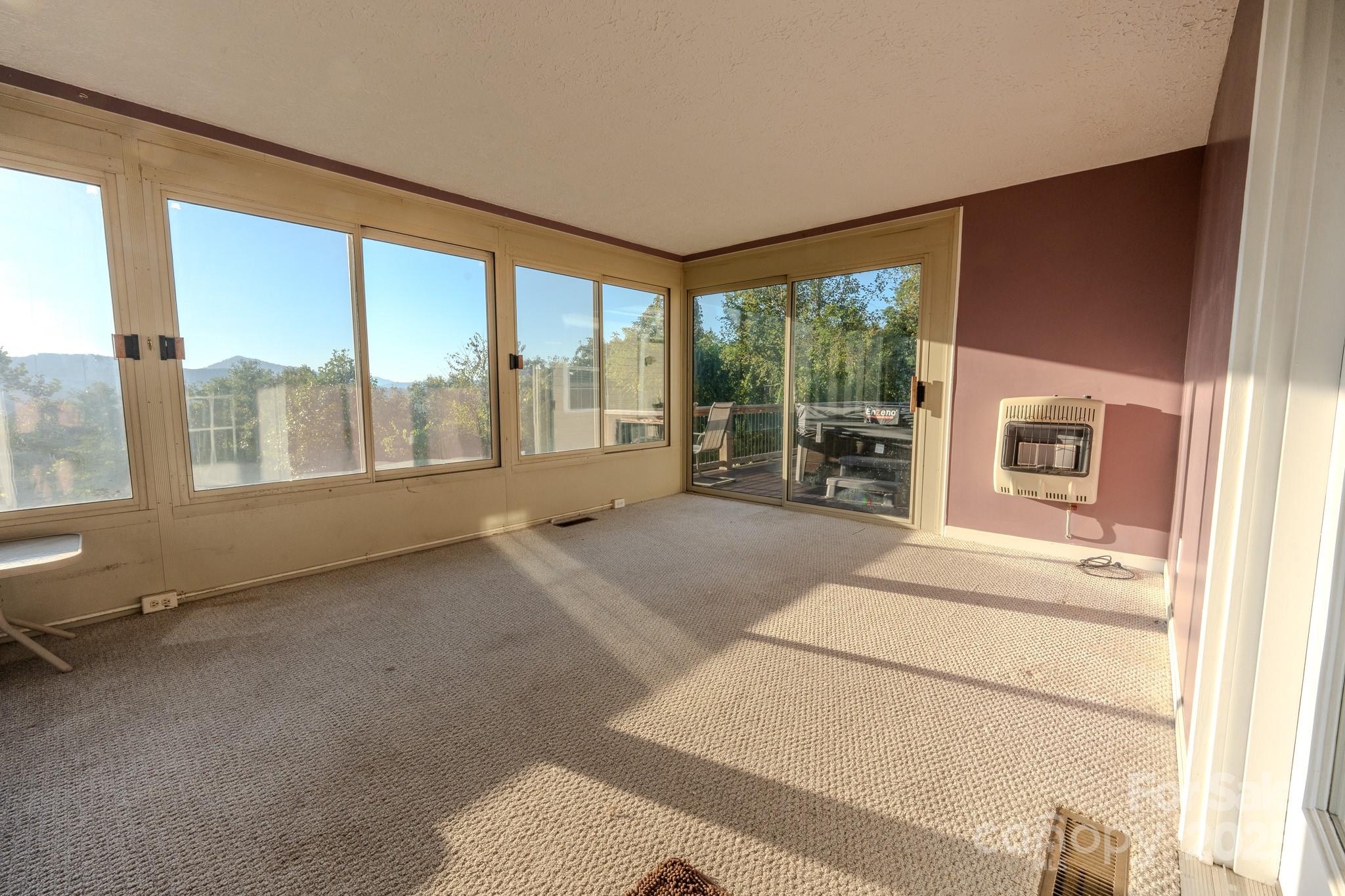 565 Overlook Drive — Spruce Pine