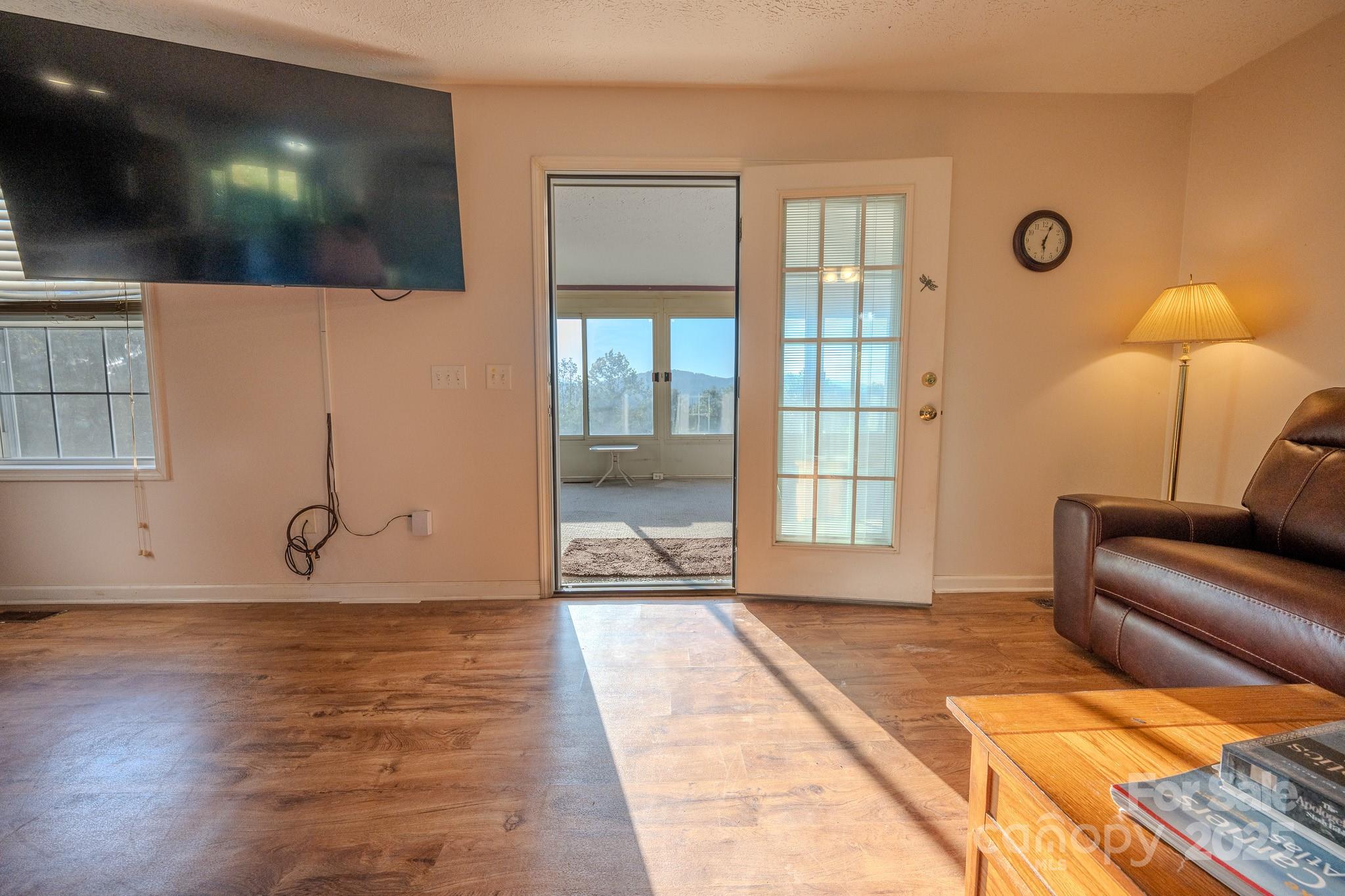 565 Overlook Drive — Spruce Pine
