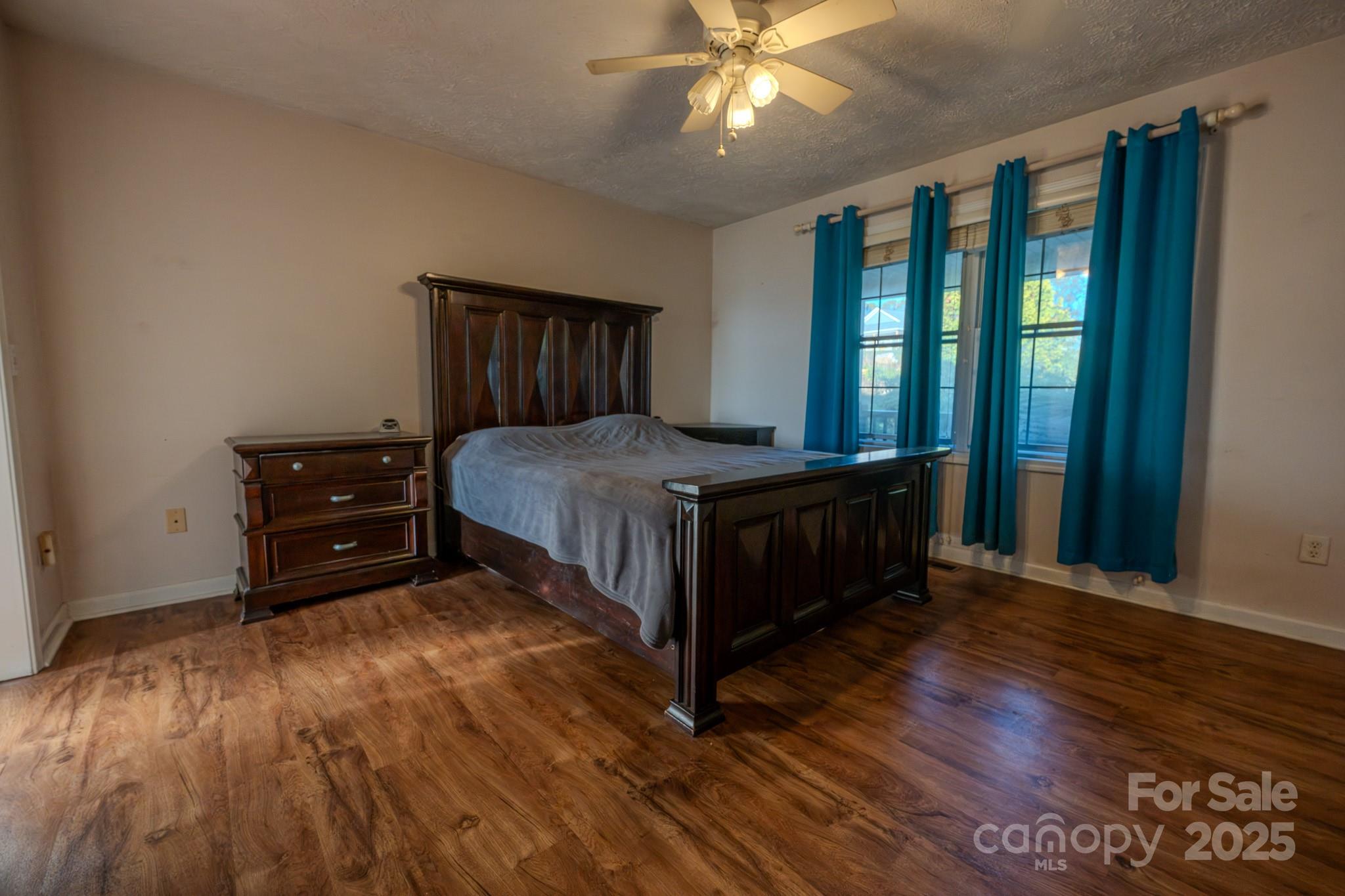 565 Overlook Drive — Spruce Pine