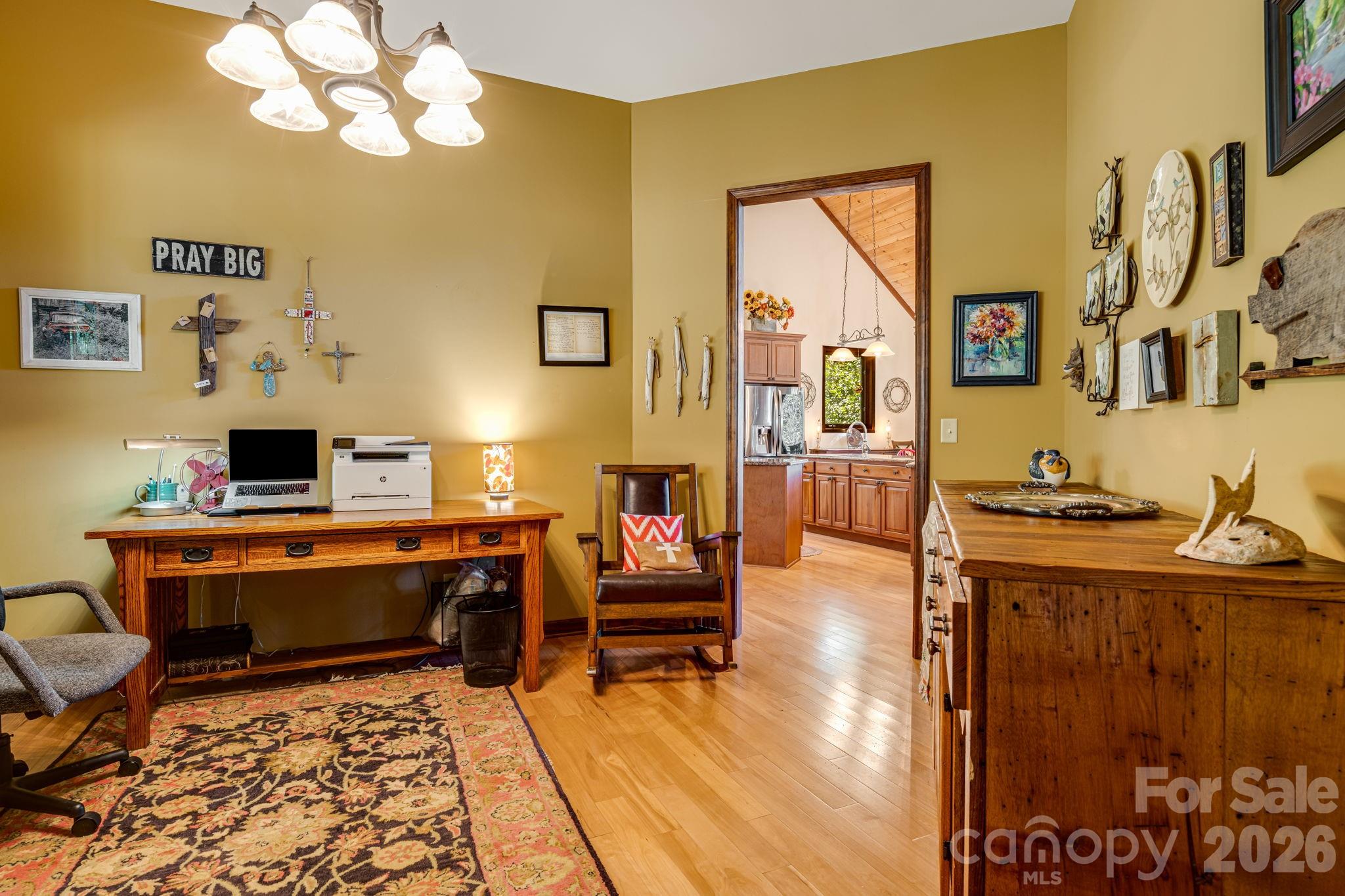 191 Ivy Way — Mars Hill