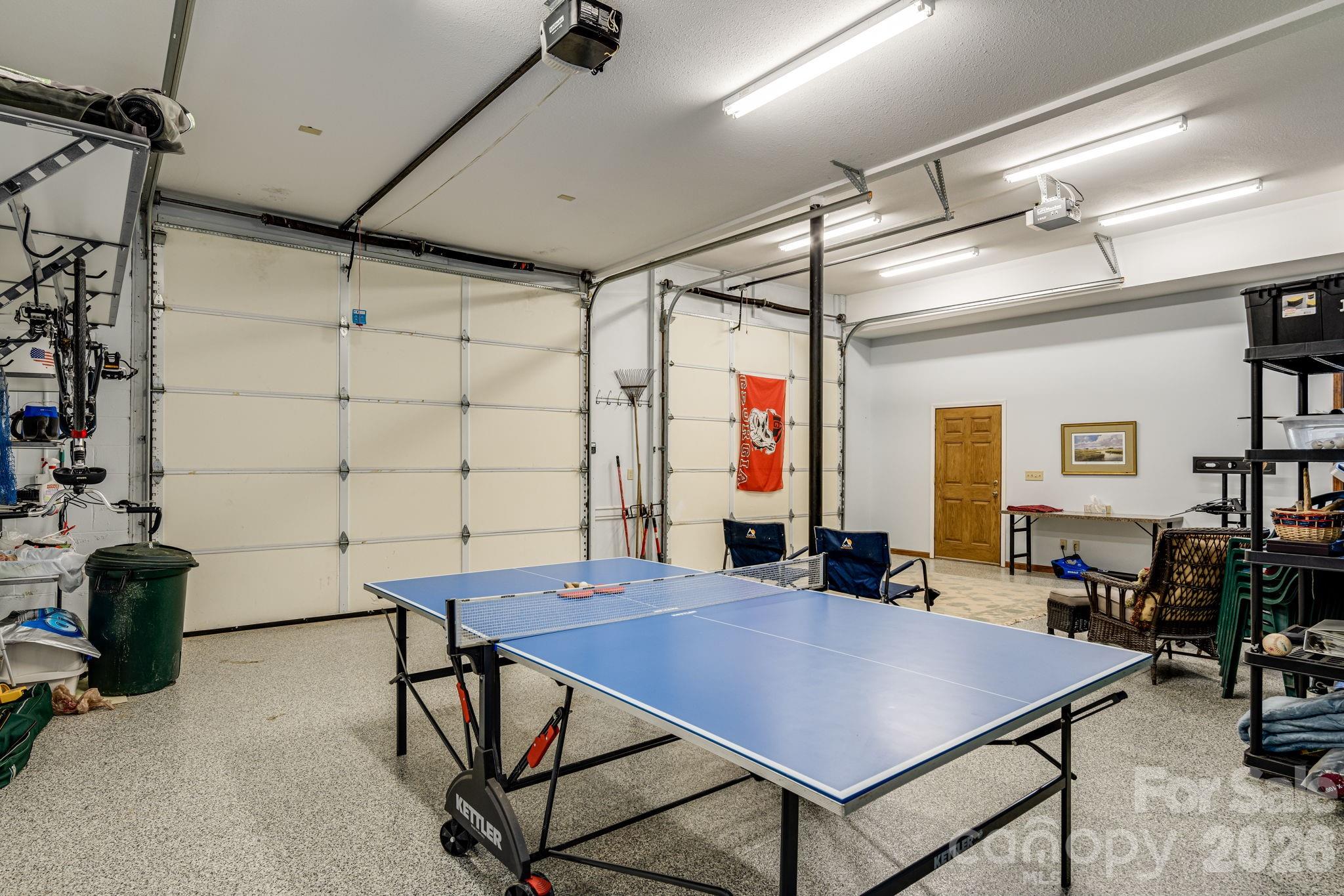 191 Ivy Way — Mars Hill