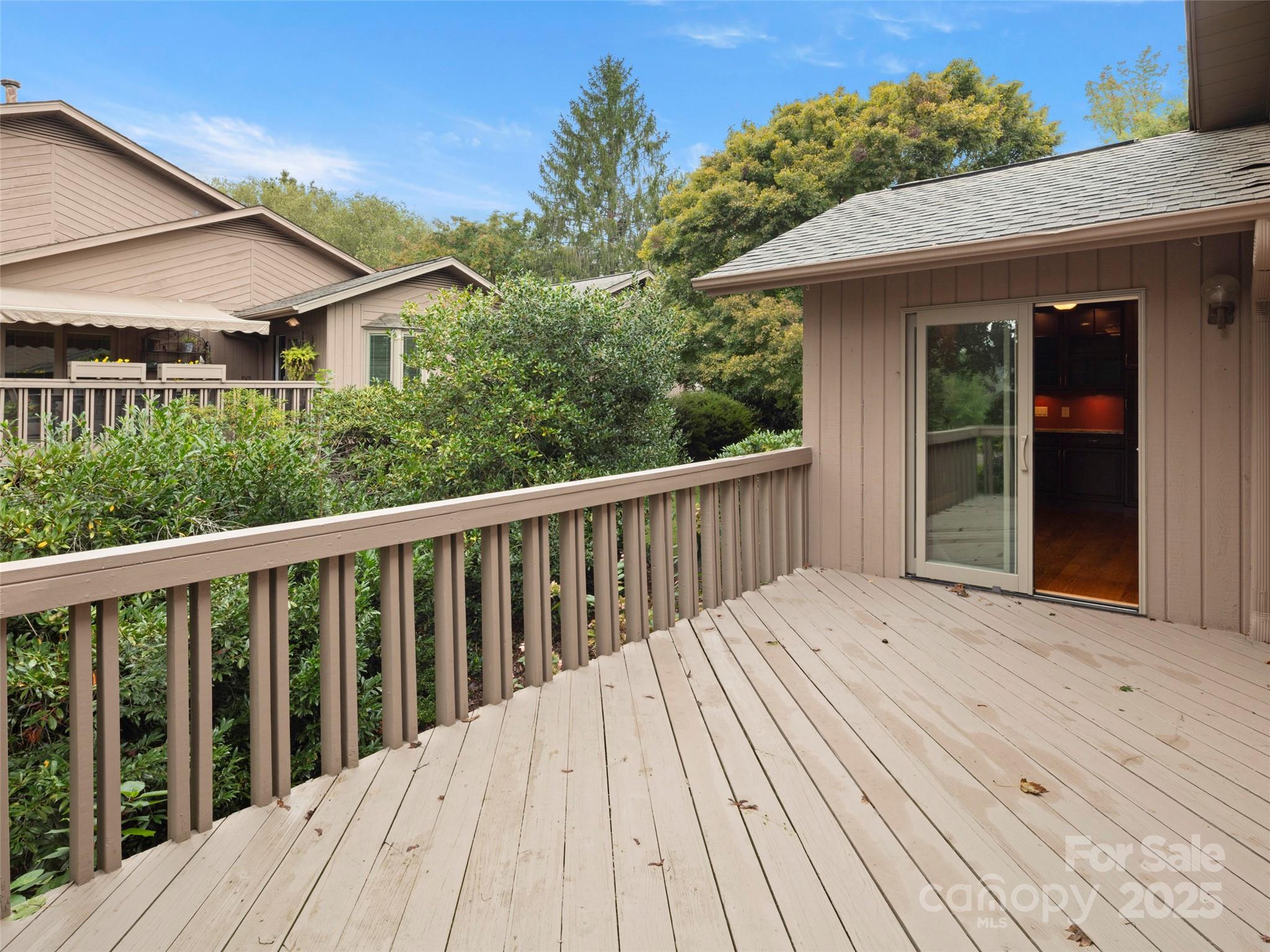 5 Ridge Terrace — Asheville
