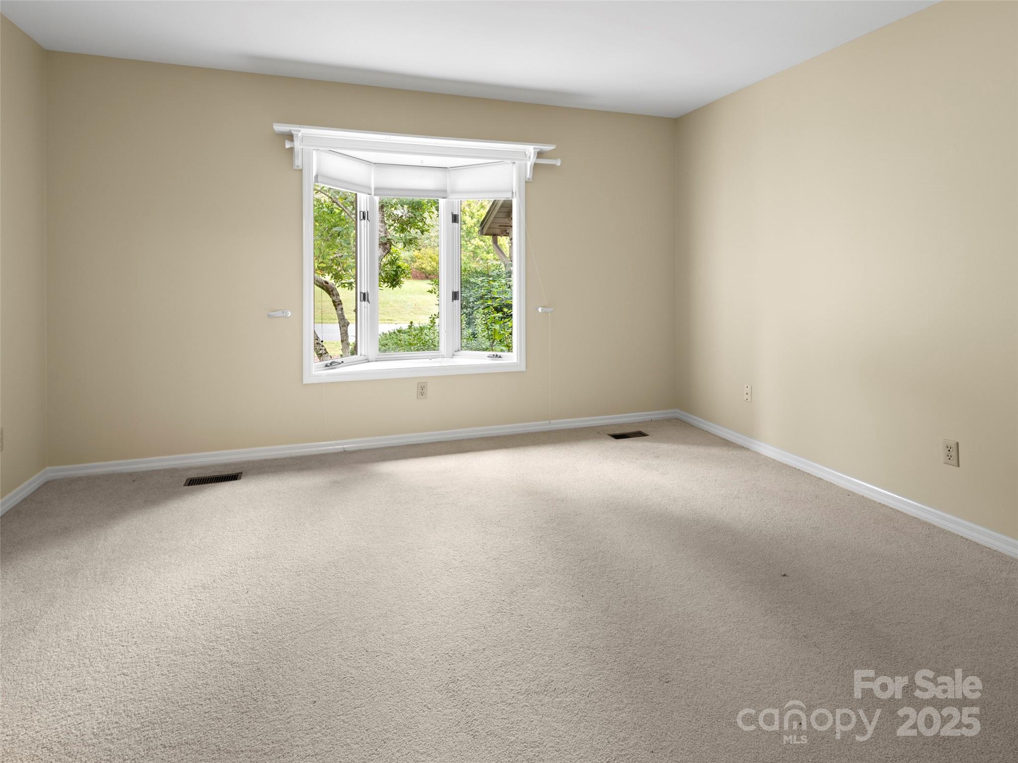 5 Ridge Terrace — Asheville