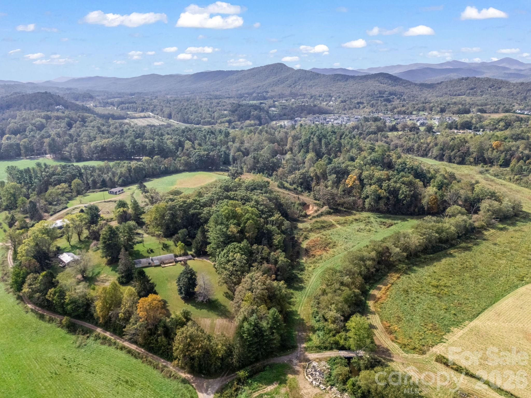 128 Cook Lane — Mills River