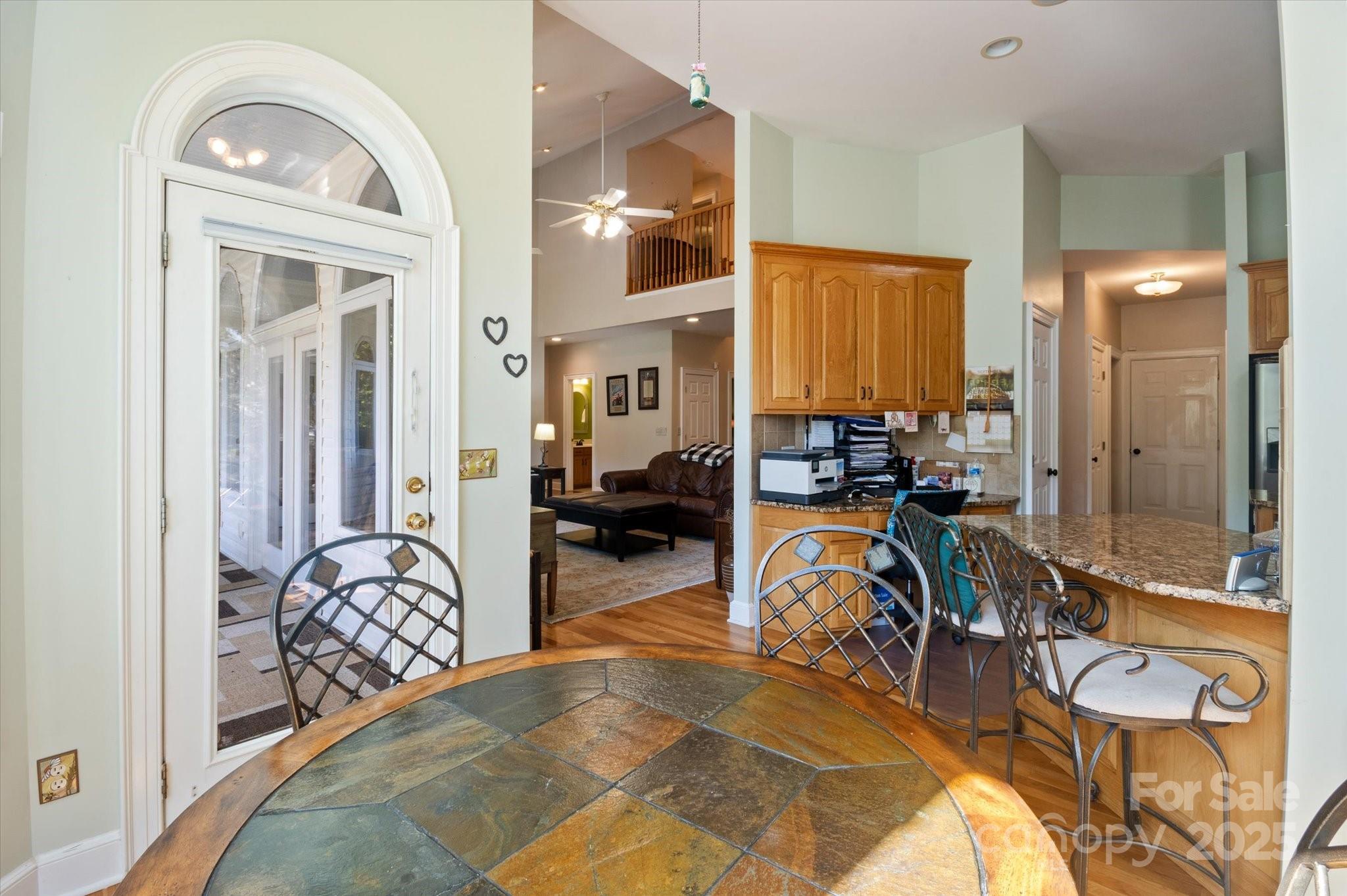 192 Lake Club Drive — Nebo
