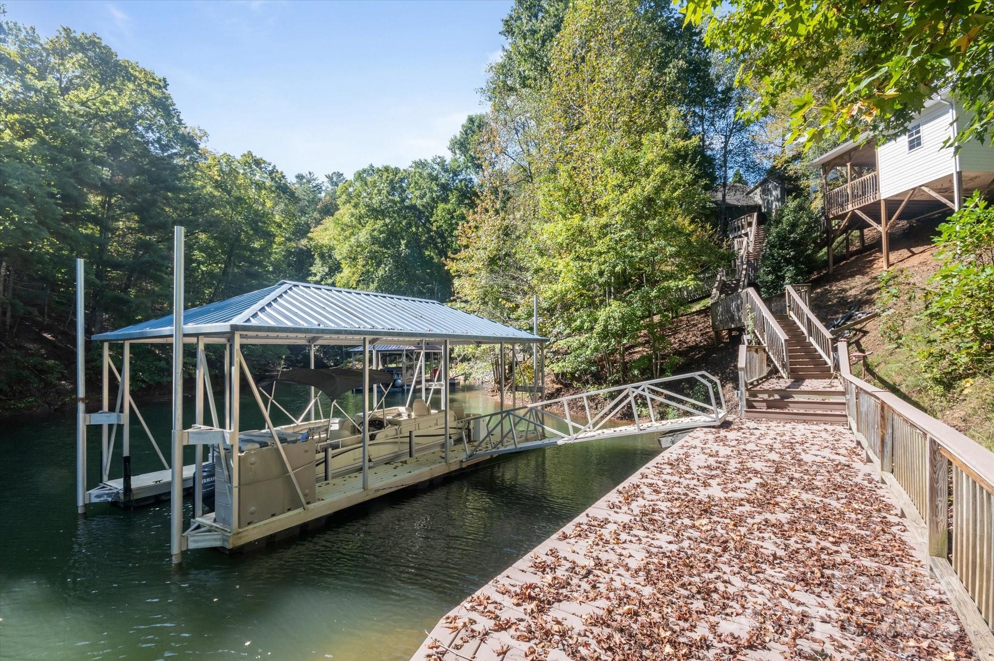 192 Lake Club Drive — Nebo