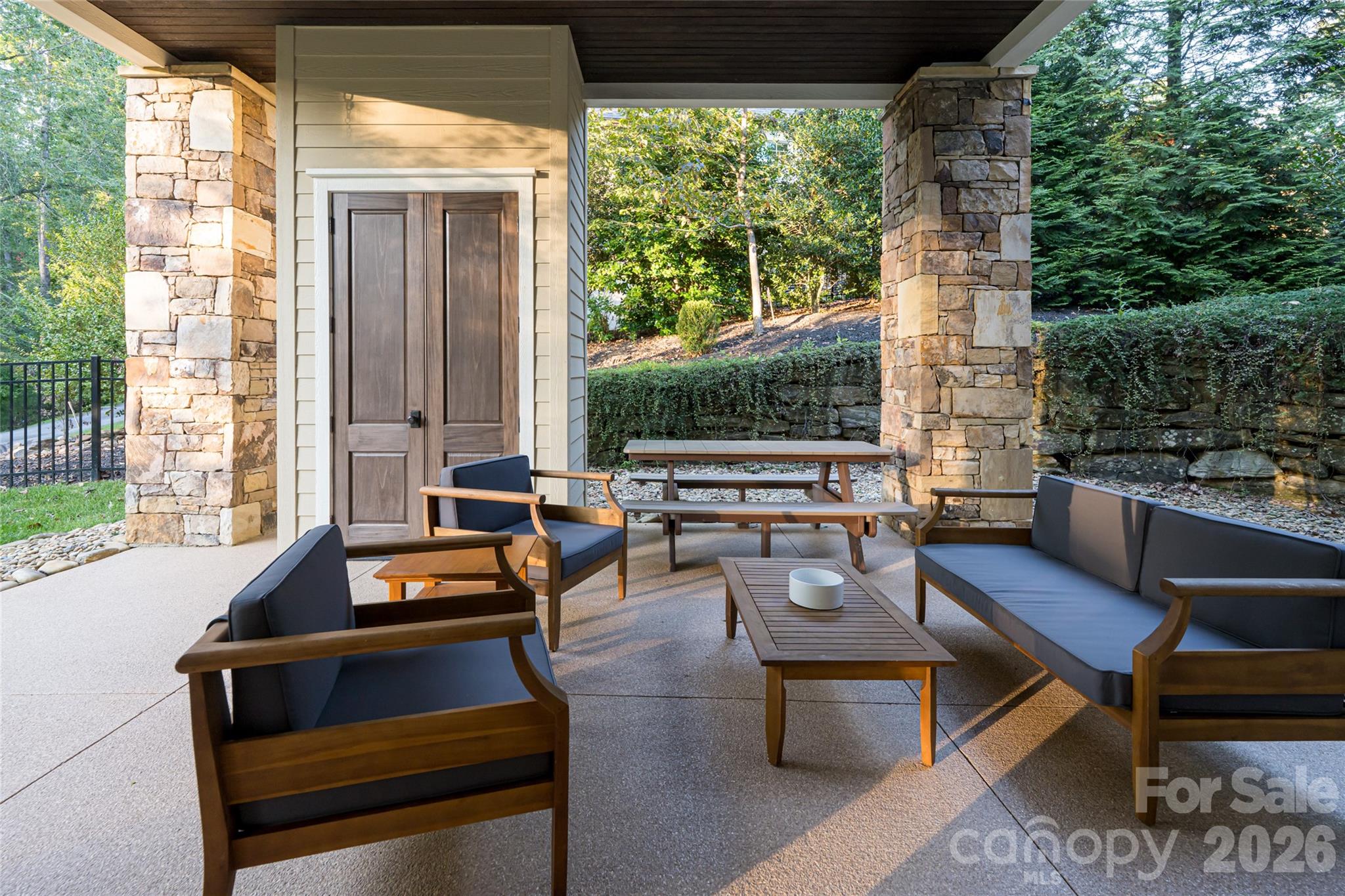 86 Brookline Drive — Asheville