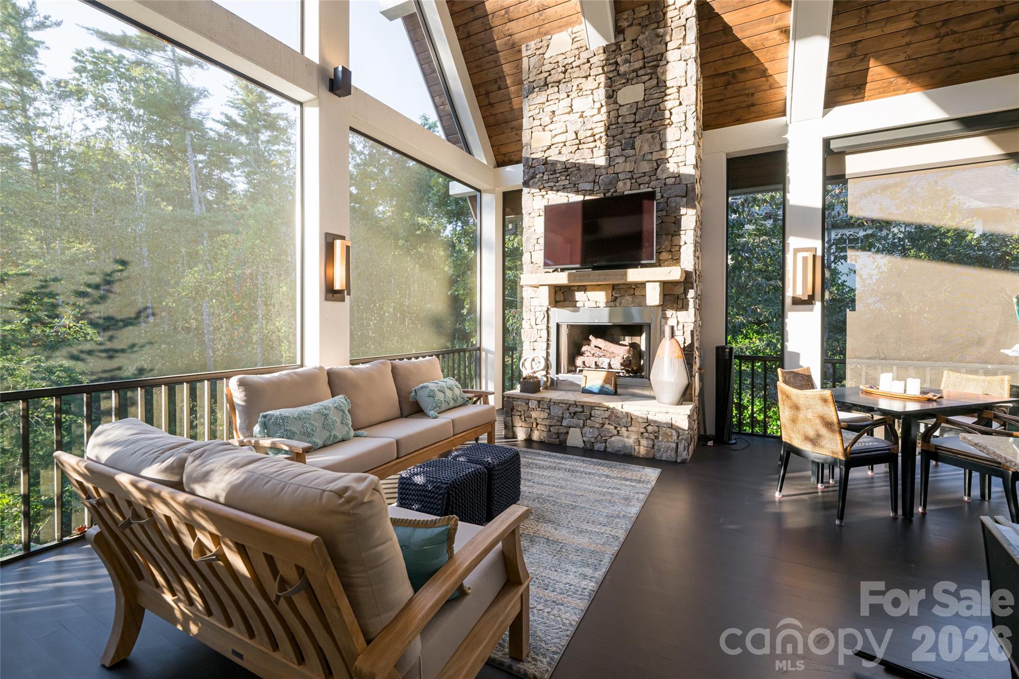86 Brookline Drive — Asheville