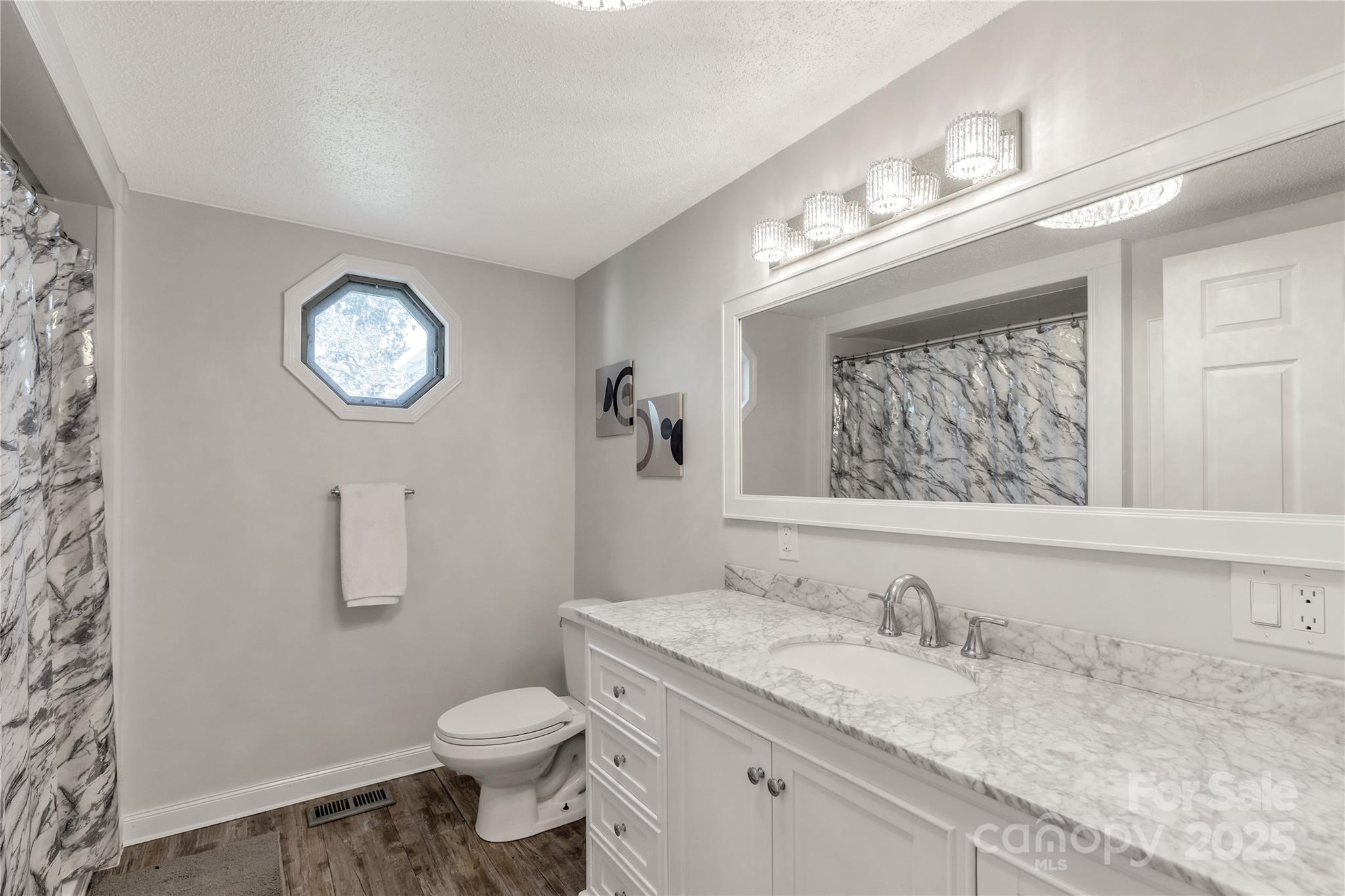 2538 Old Camden Highway — Lancaster