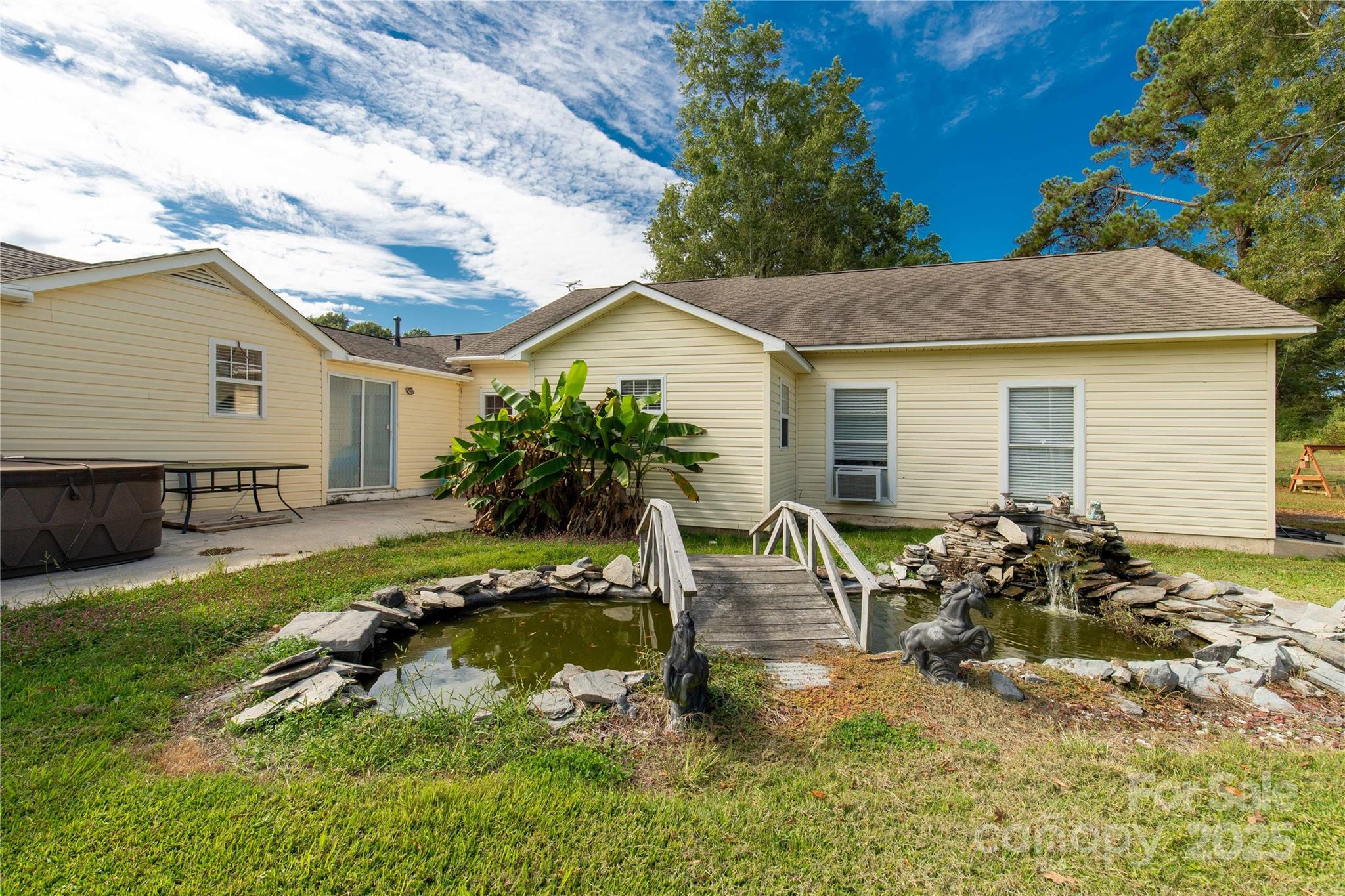 2538 Old Camden Highway — Lancaster