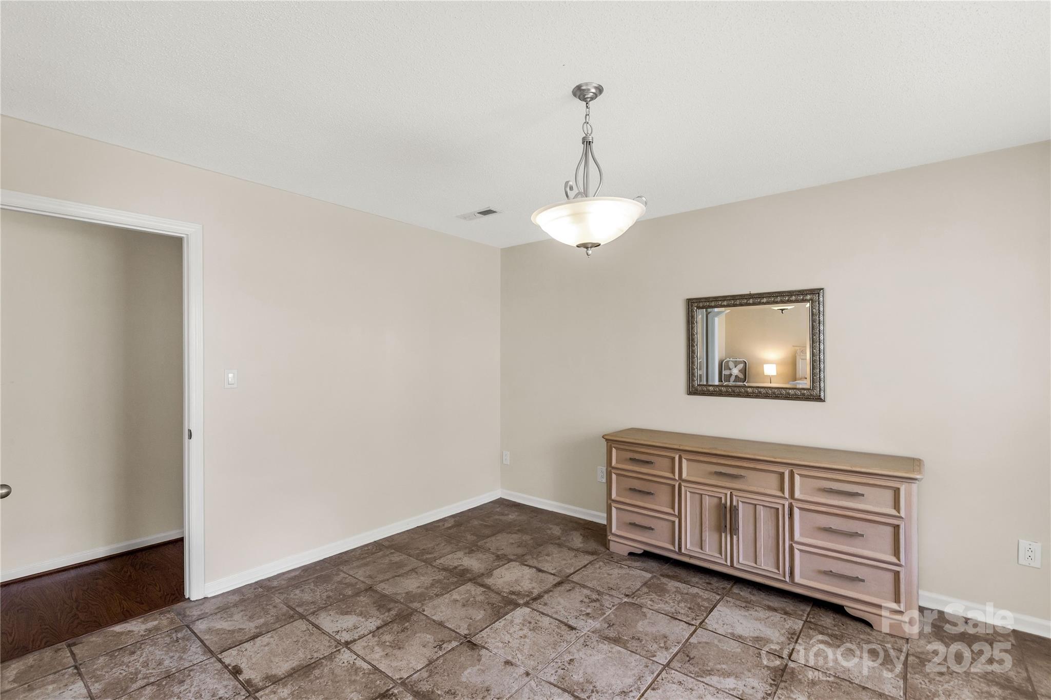 2538 Old Camden Highway — Lancaster