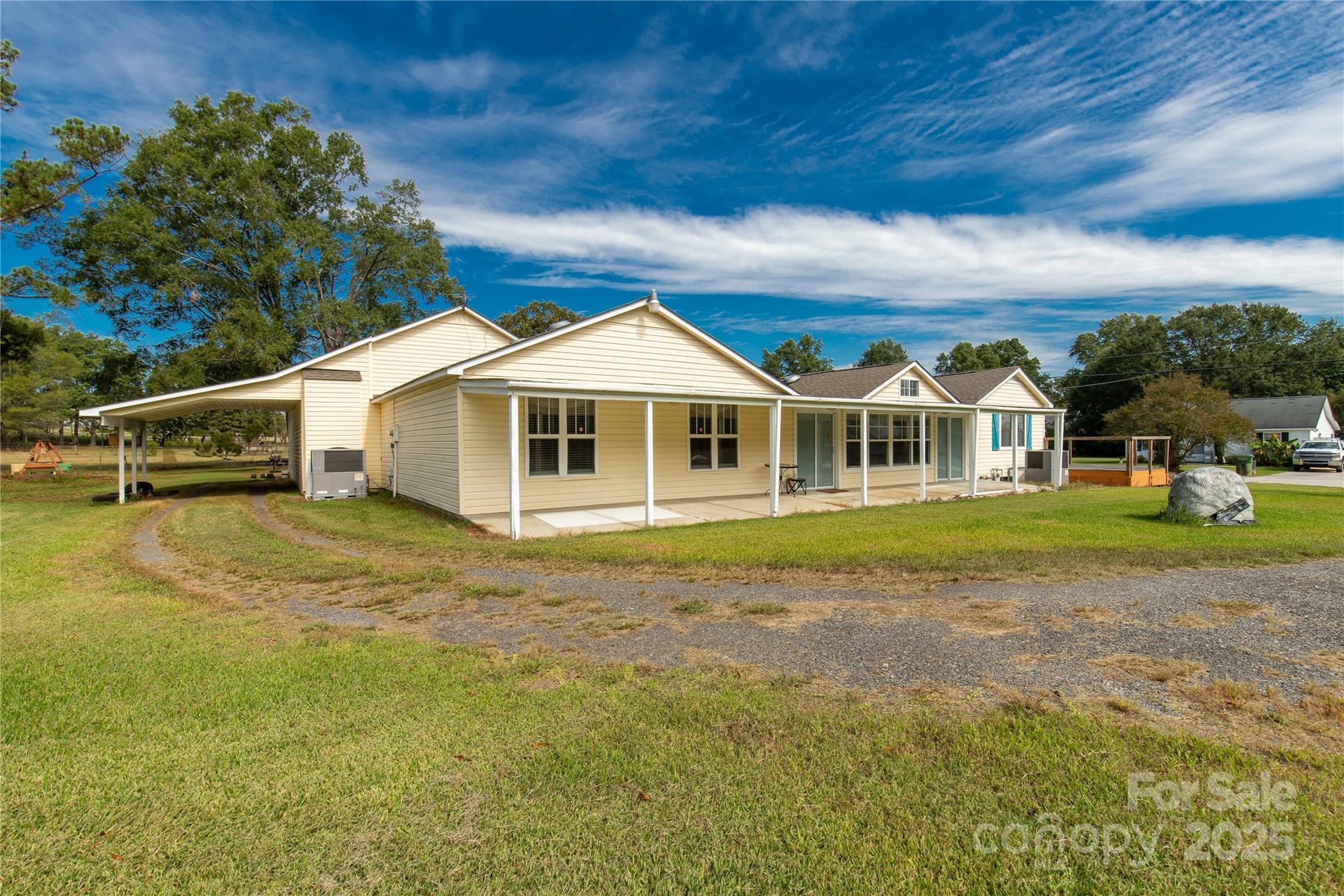 2538 Old Camden Highway — Lancaster