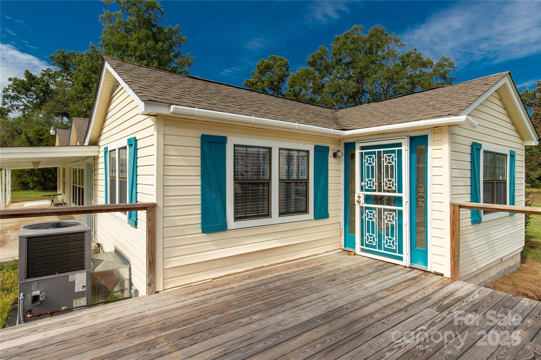 2538 Old Camden Highway — Lancaster