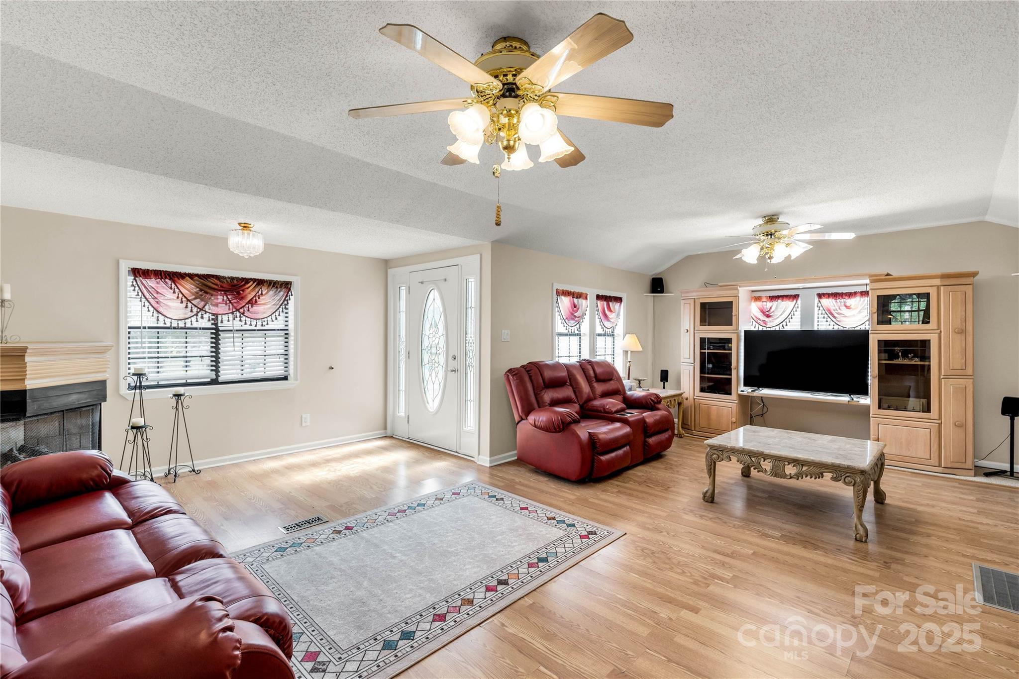 2538 Old Camden Highway — Lancaster