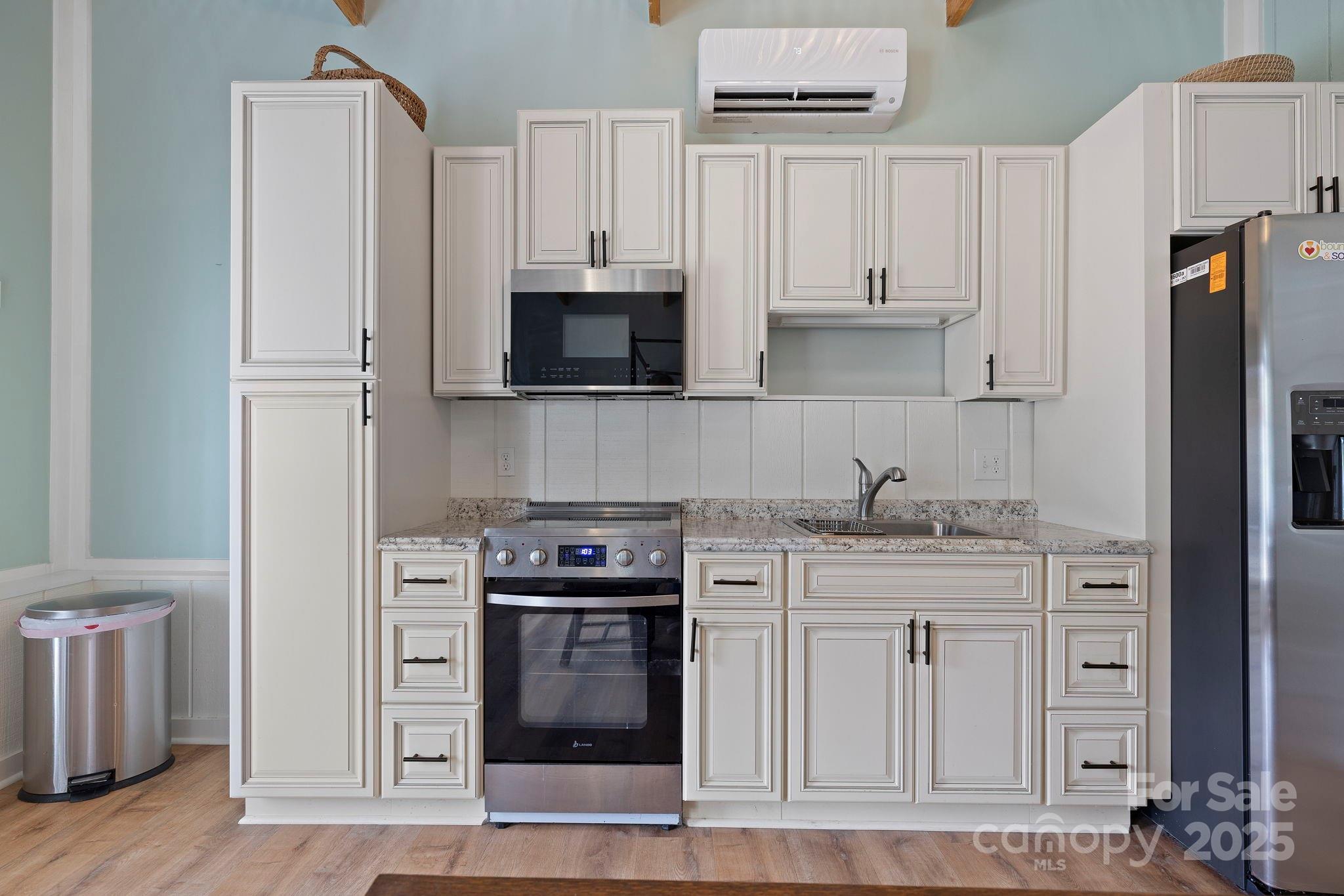 70 Tudor Way — Black Mountain