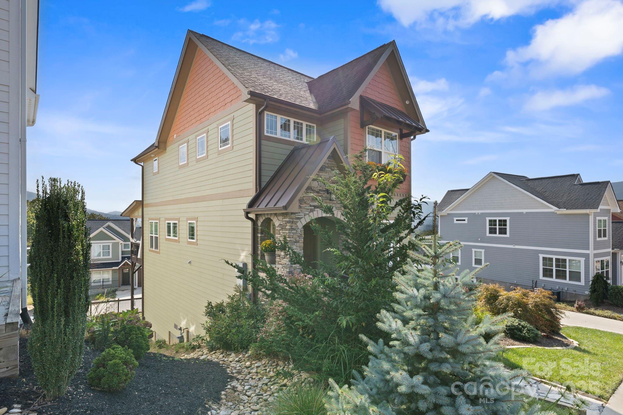 70 Tudor Way — Black Mountain