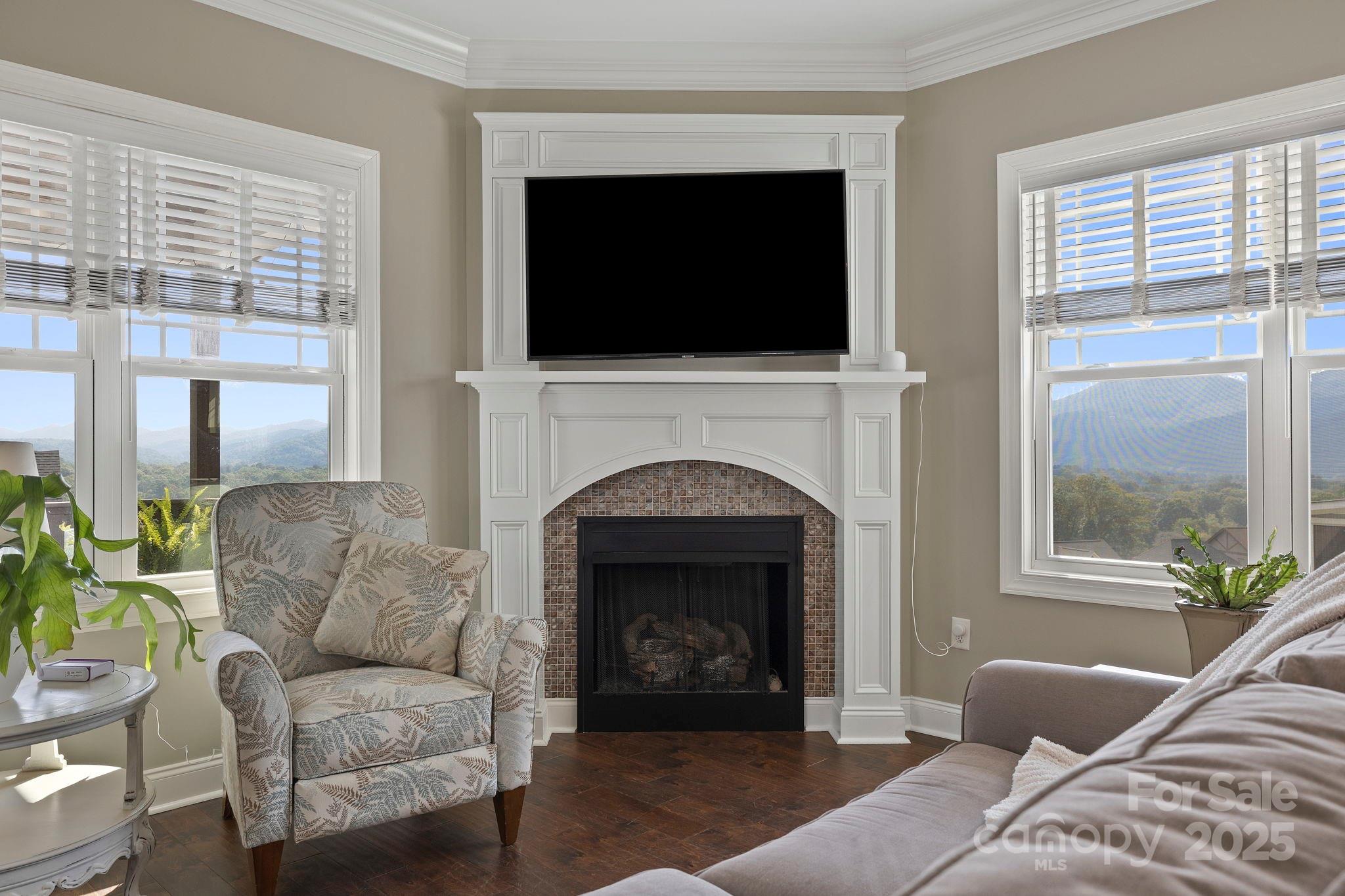70 Tudor Way — Black Mountain