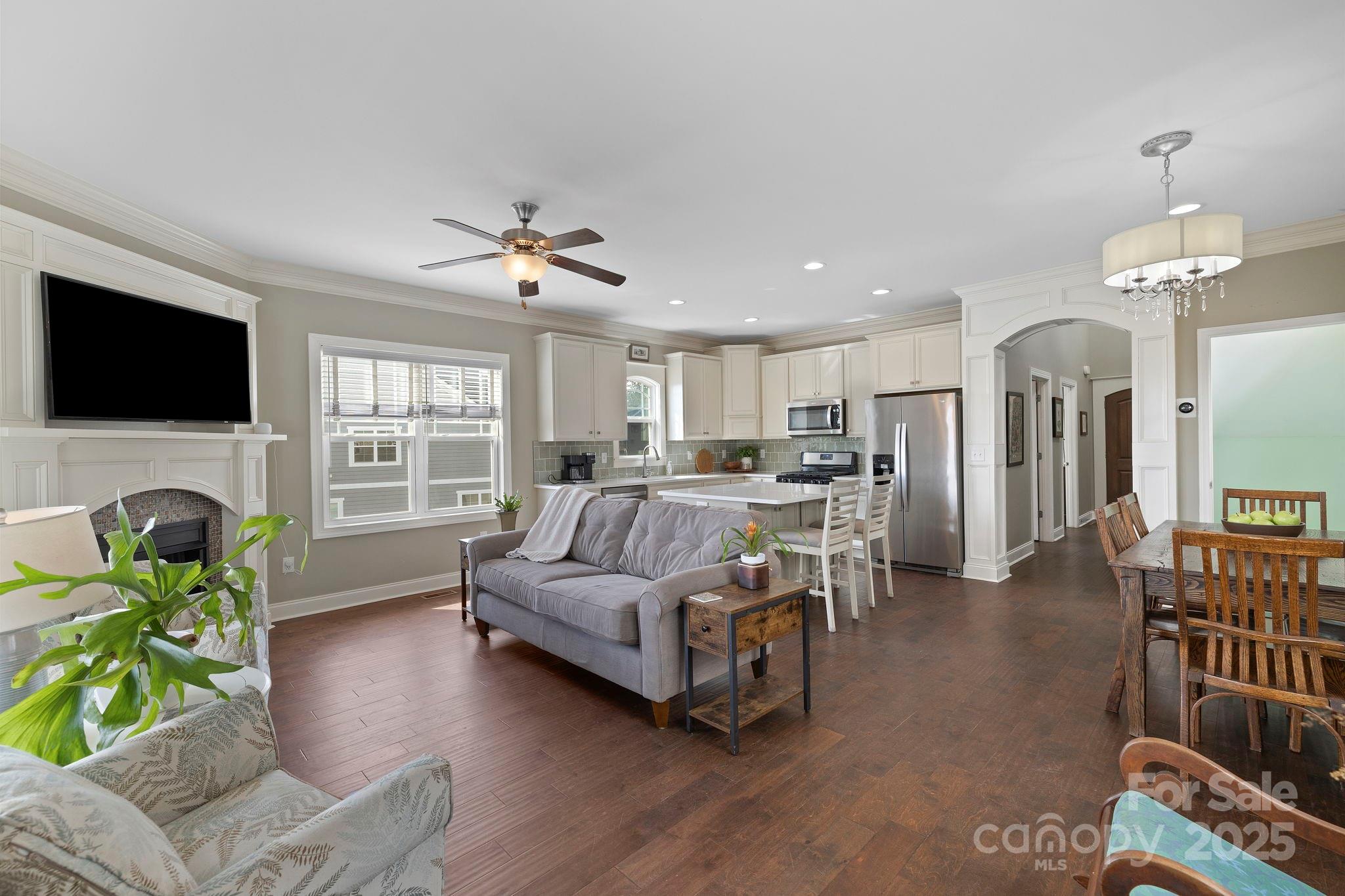 70 Tudor Way — Black Mountain