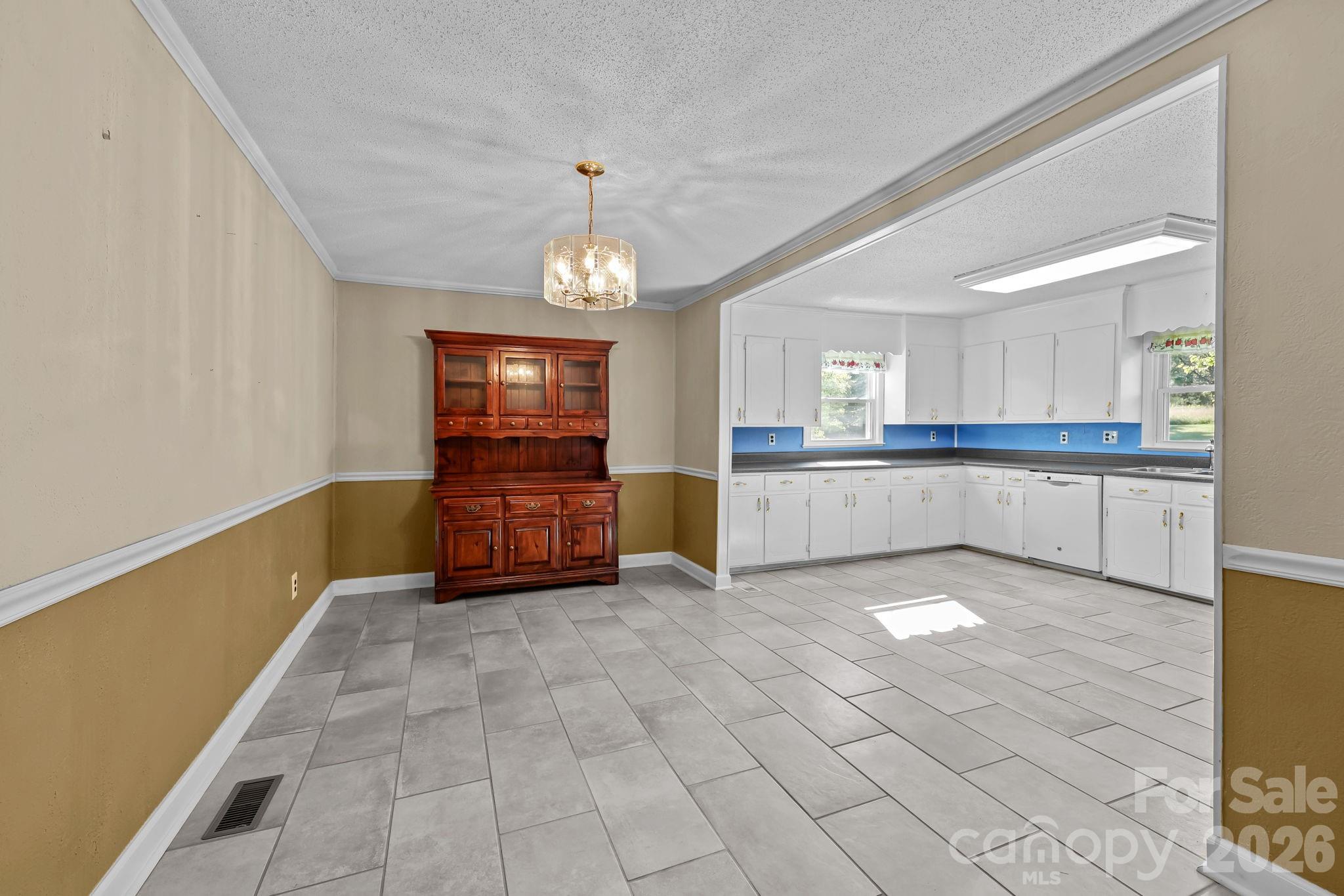 945 Alvin Hough Road — Midland