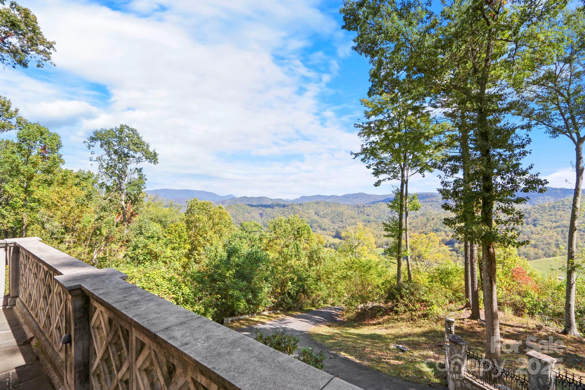 5742 NC Highway 194 None S — Banner Elk