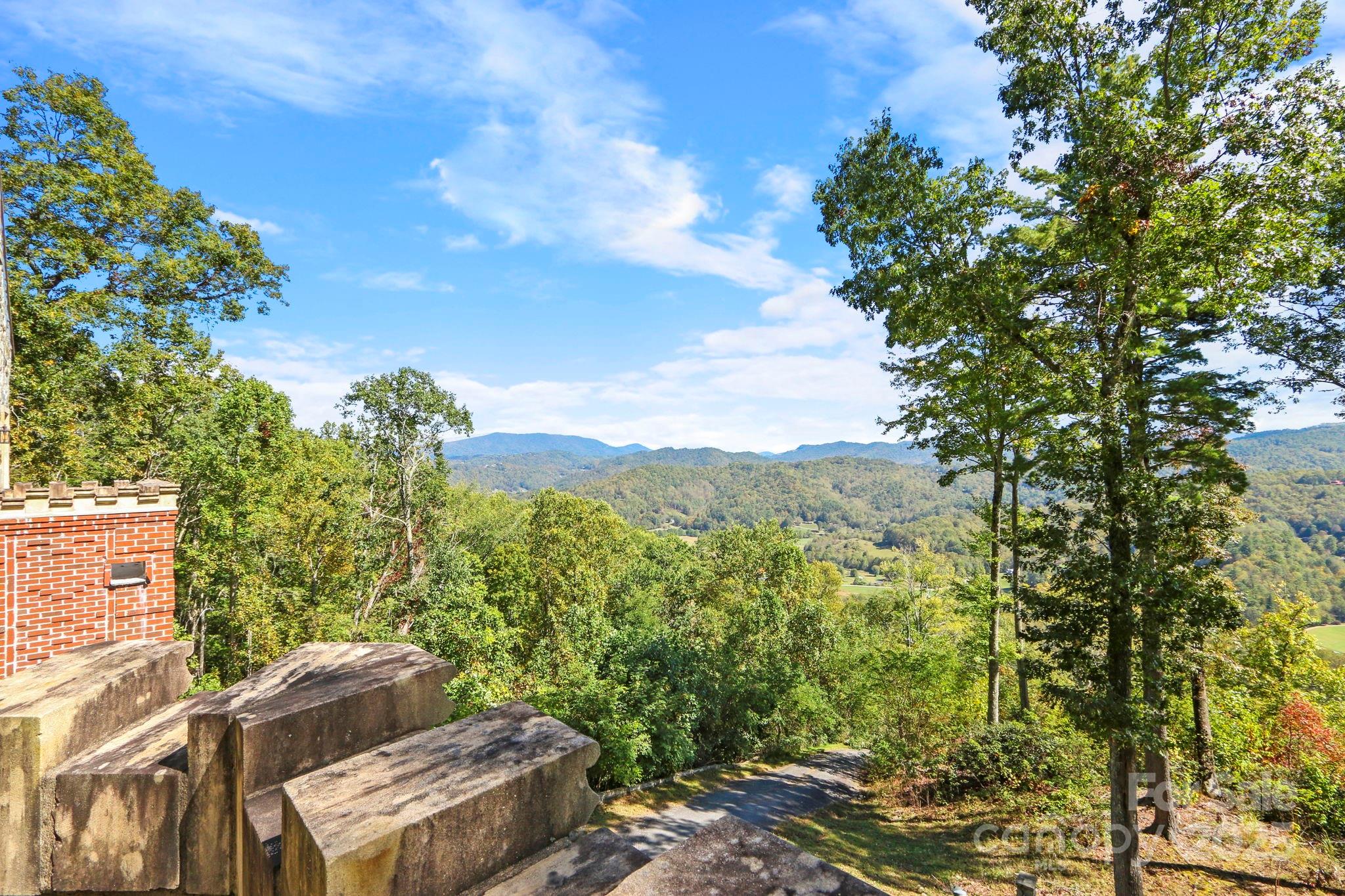 5742 NC Highway 194 None S — Banner Elk