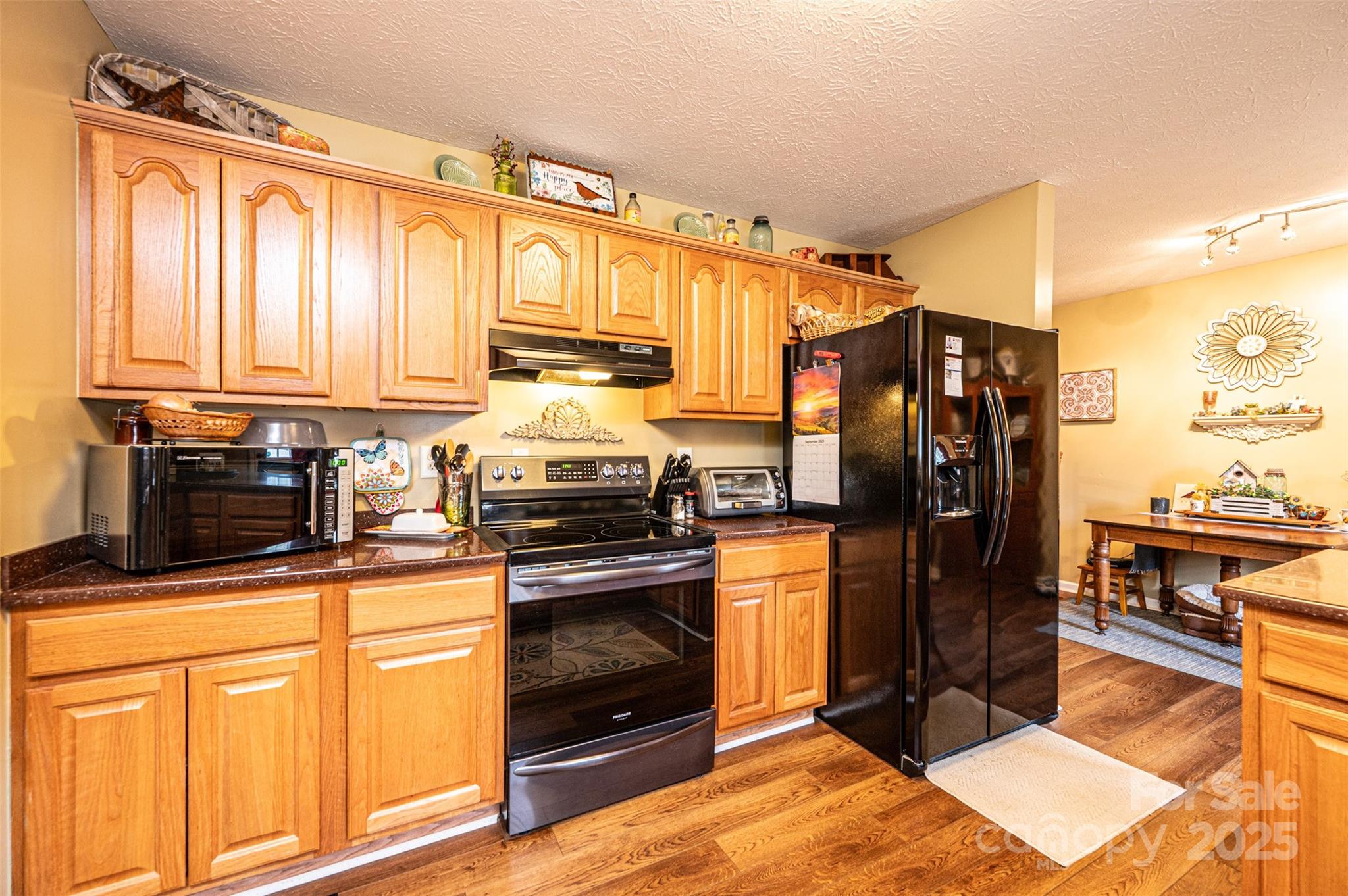 1324 39th Street SW — Hickory