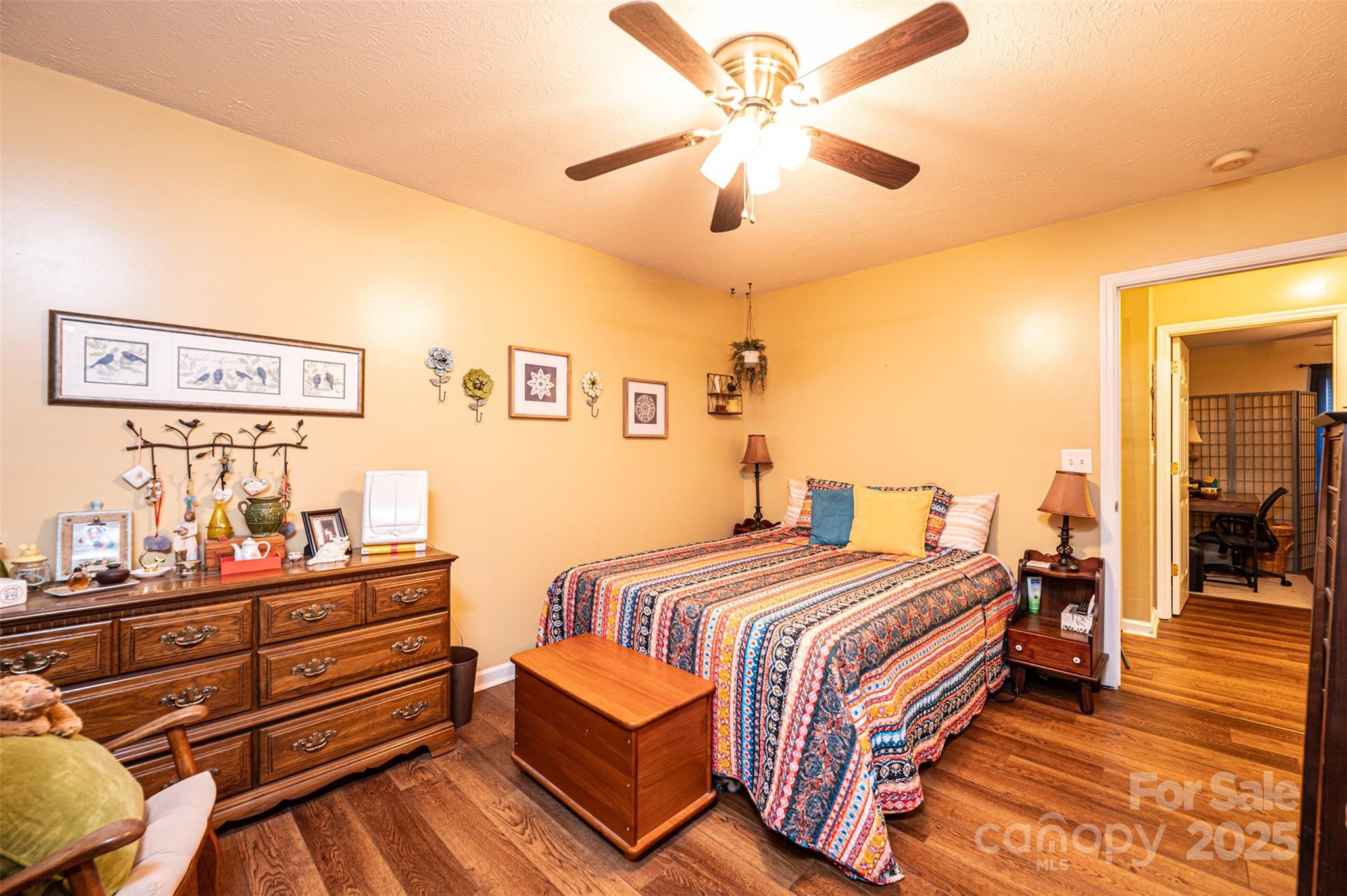 1324 39th Street SW — Hickory