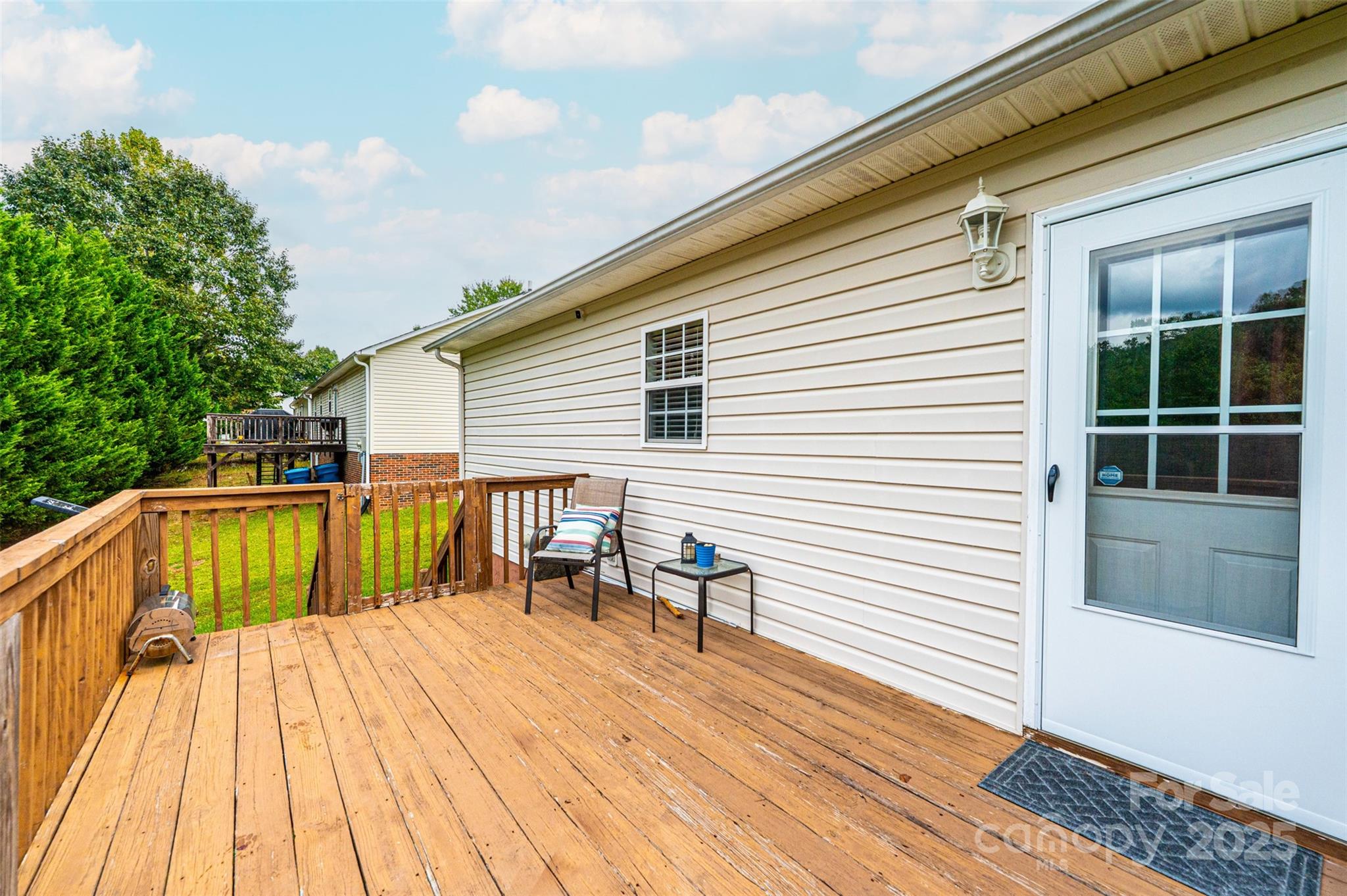 1324 39th Street SW — Hickory