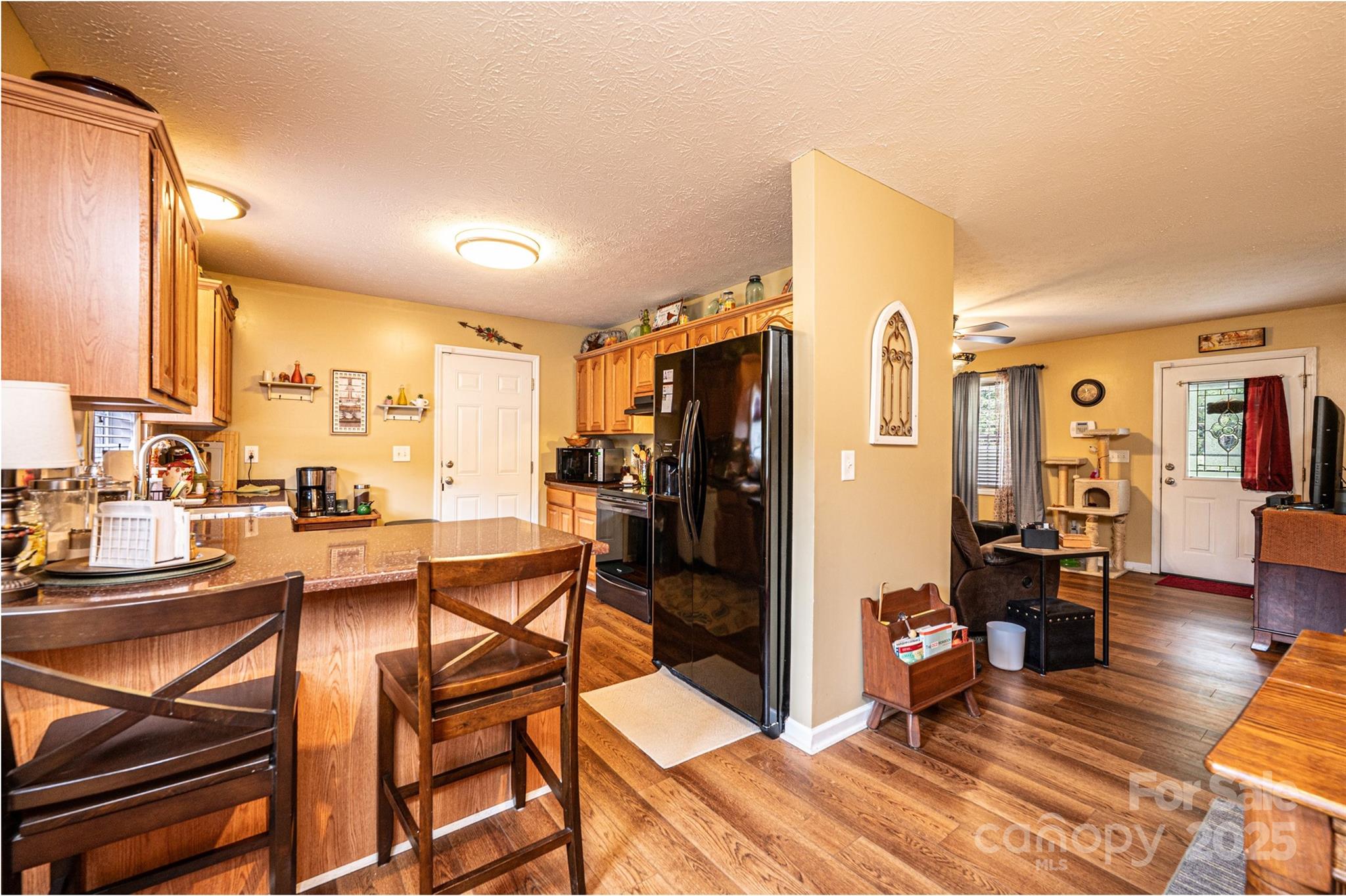 1324 39th Street SW — Hickory