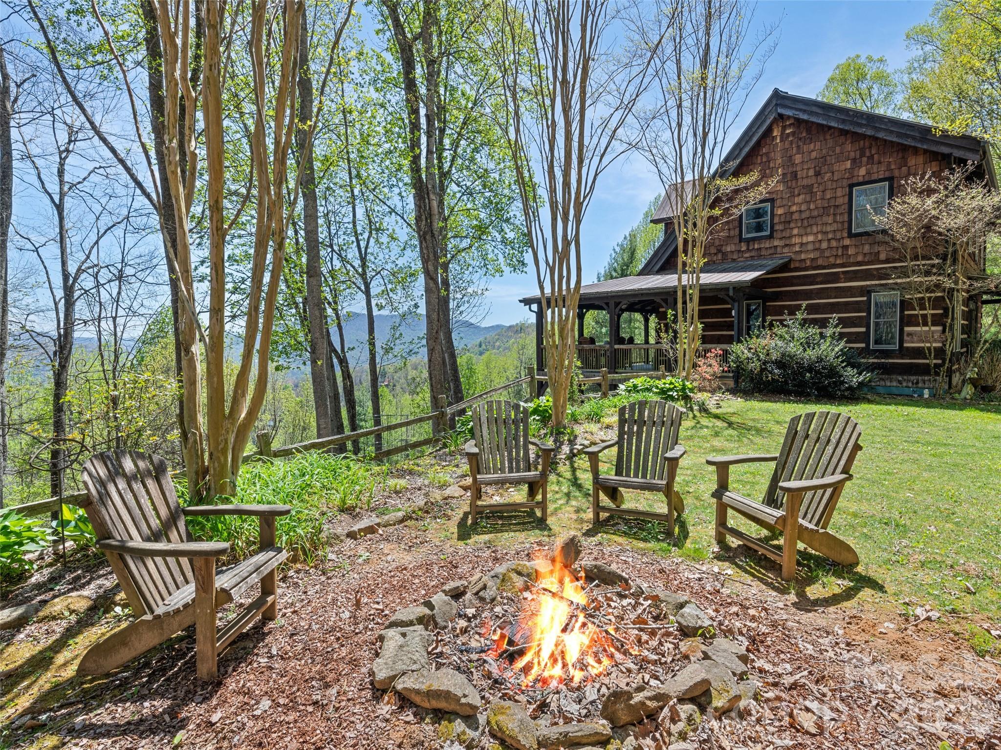 234 Historic Oak Trail — Waynesville